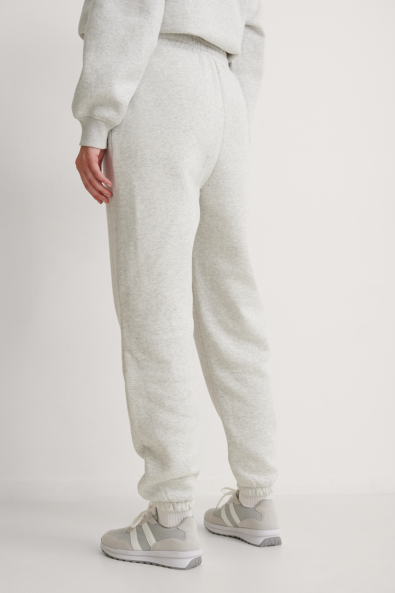 Pantalón de chándal estrecho cepillado orgánico Gris | na-kd.com
