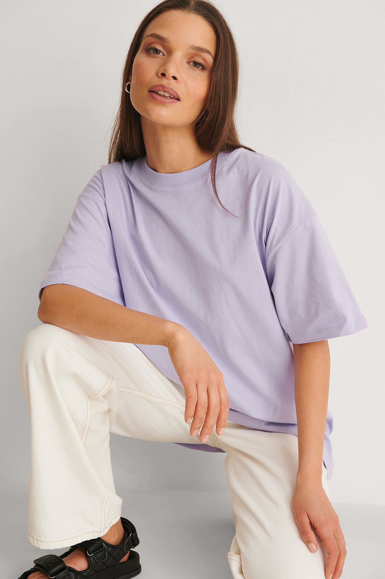 Lilac Luźny T-shirt z okrągłym dekoltem, z tkaniny organicznej