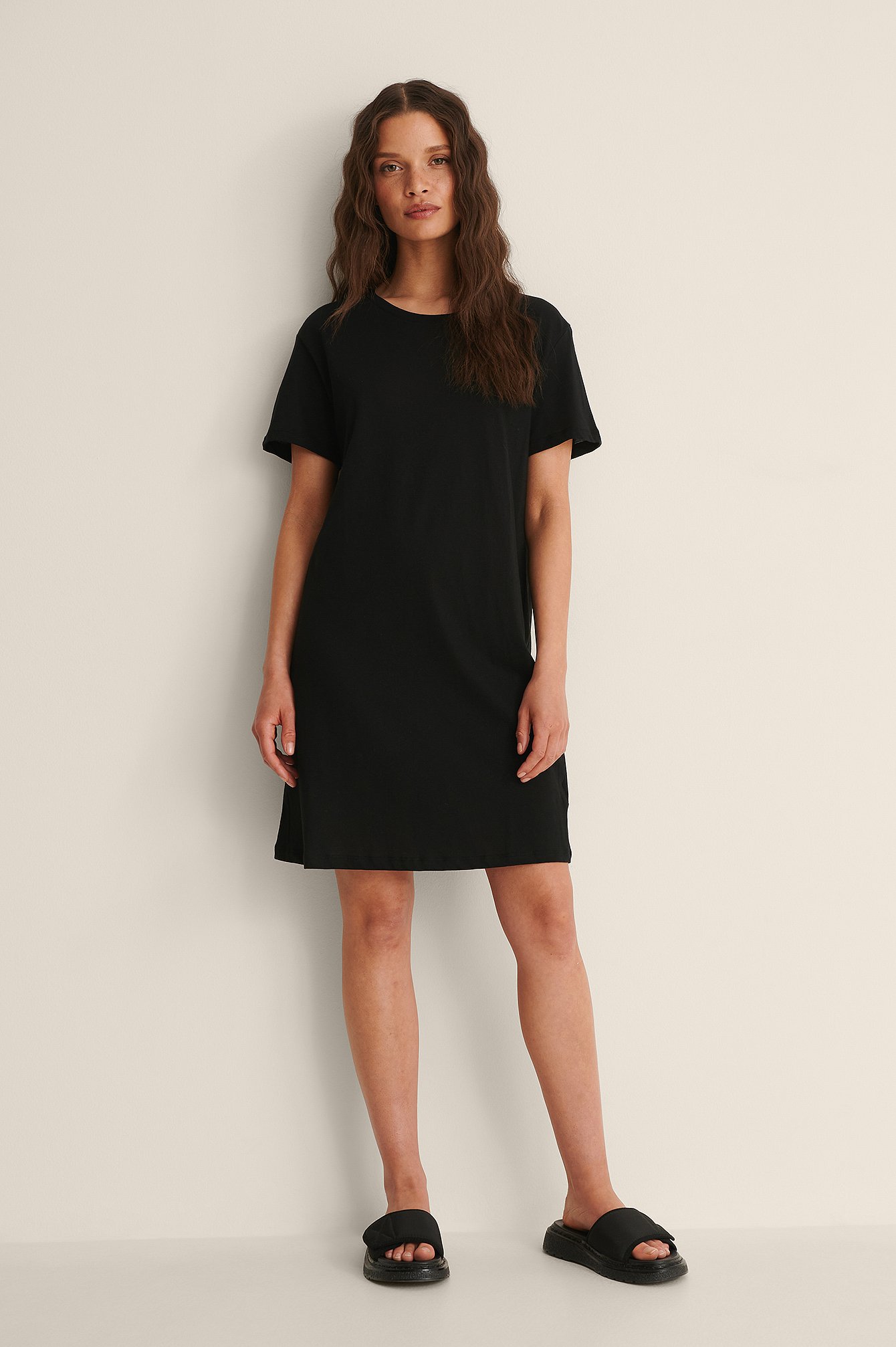 Yumi T-shirt jurk lichtgrijs-zwart volledige print elegant Mode Jurken T-shirt jurken 