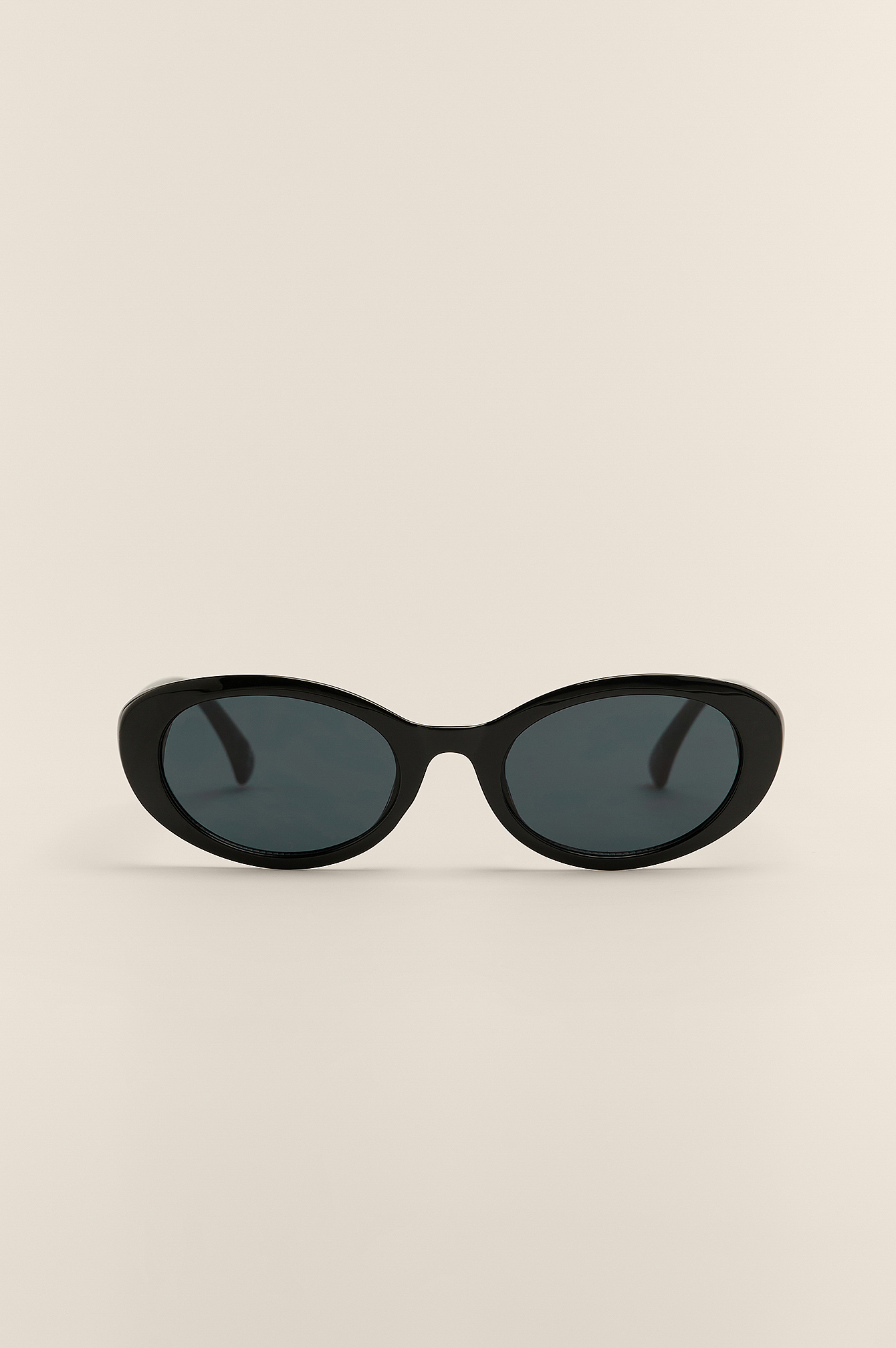 Oval Cateye Sunglasses Black | NA-KD