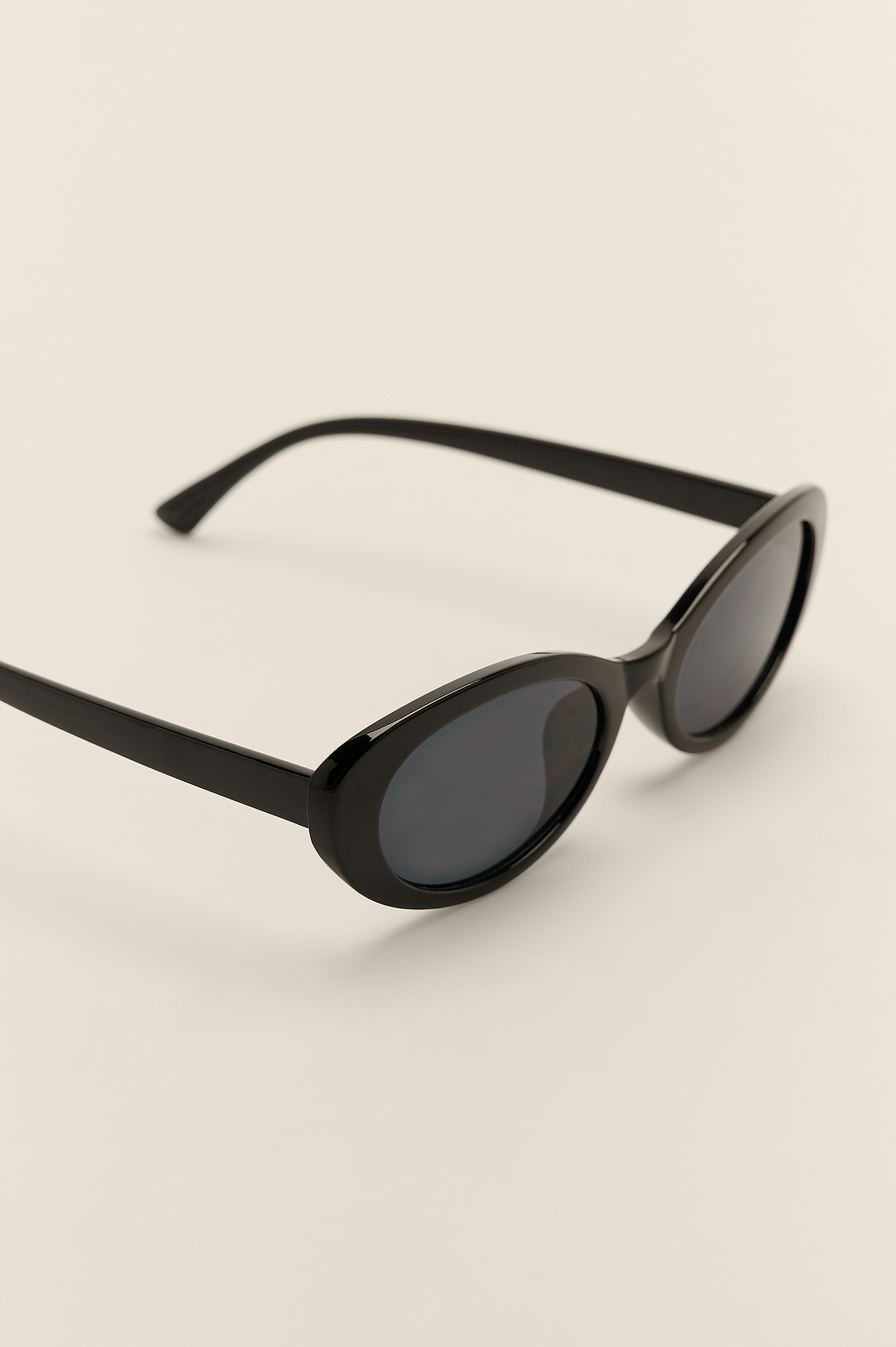 Oval Cateye Sunglasses Black