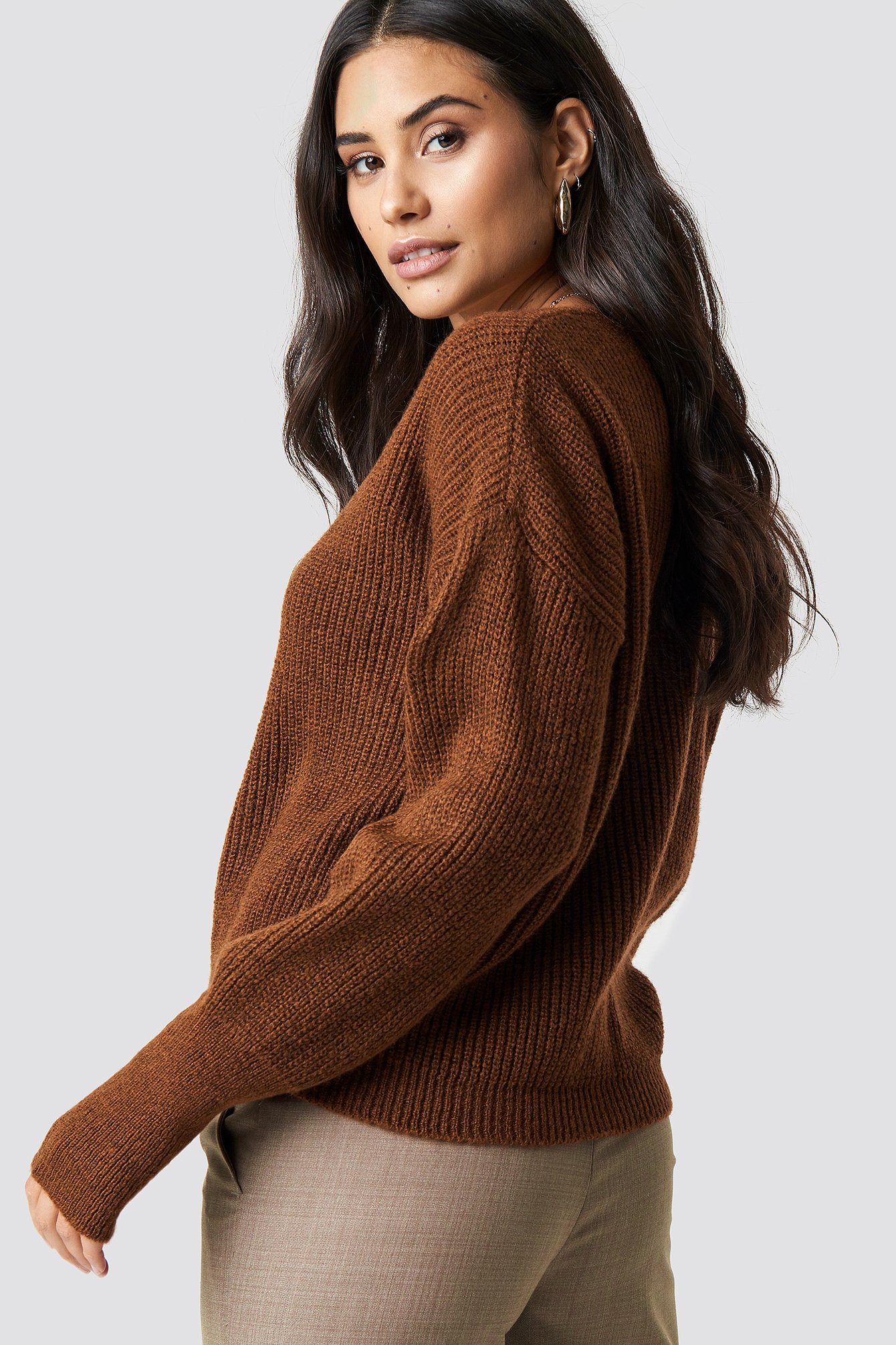jury uvidenhed fumle Overlap Wide Cuff Knitted Sweater Brown | NA-KD