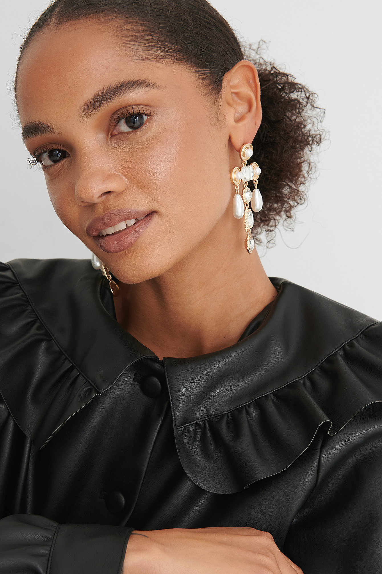 Oversize Pearl Glass Drop Earrings Oro NAKD