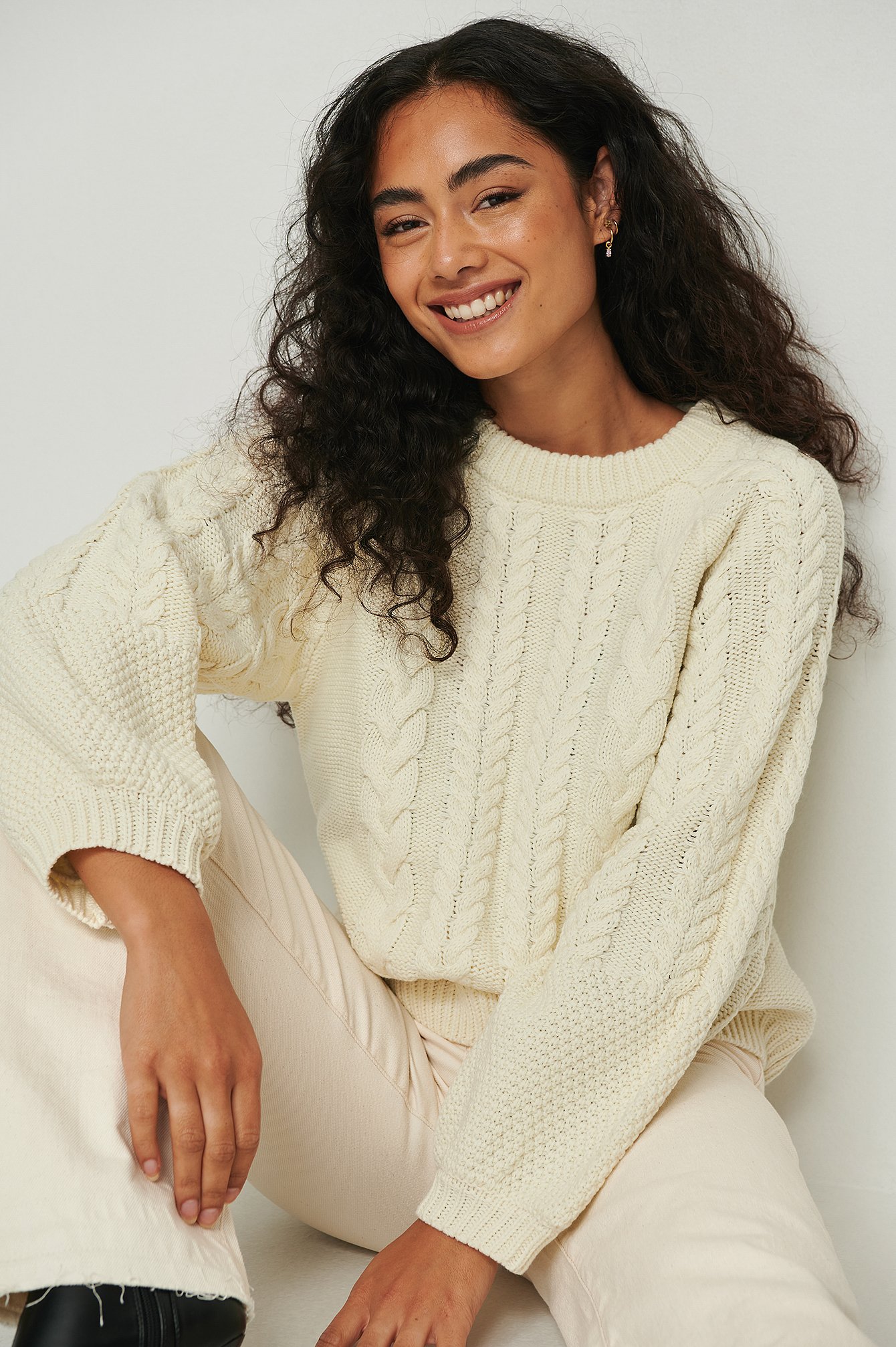 Oversized Cable Knit Sweater Offwhite | NA-KD