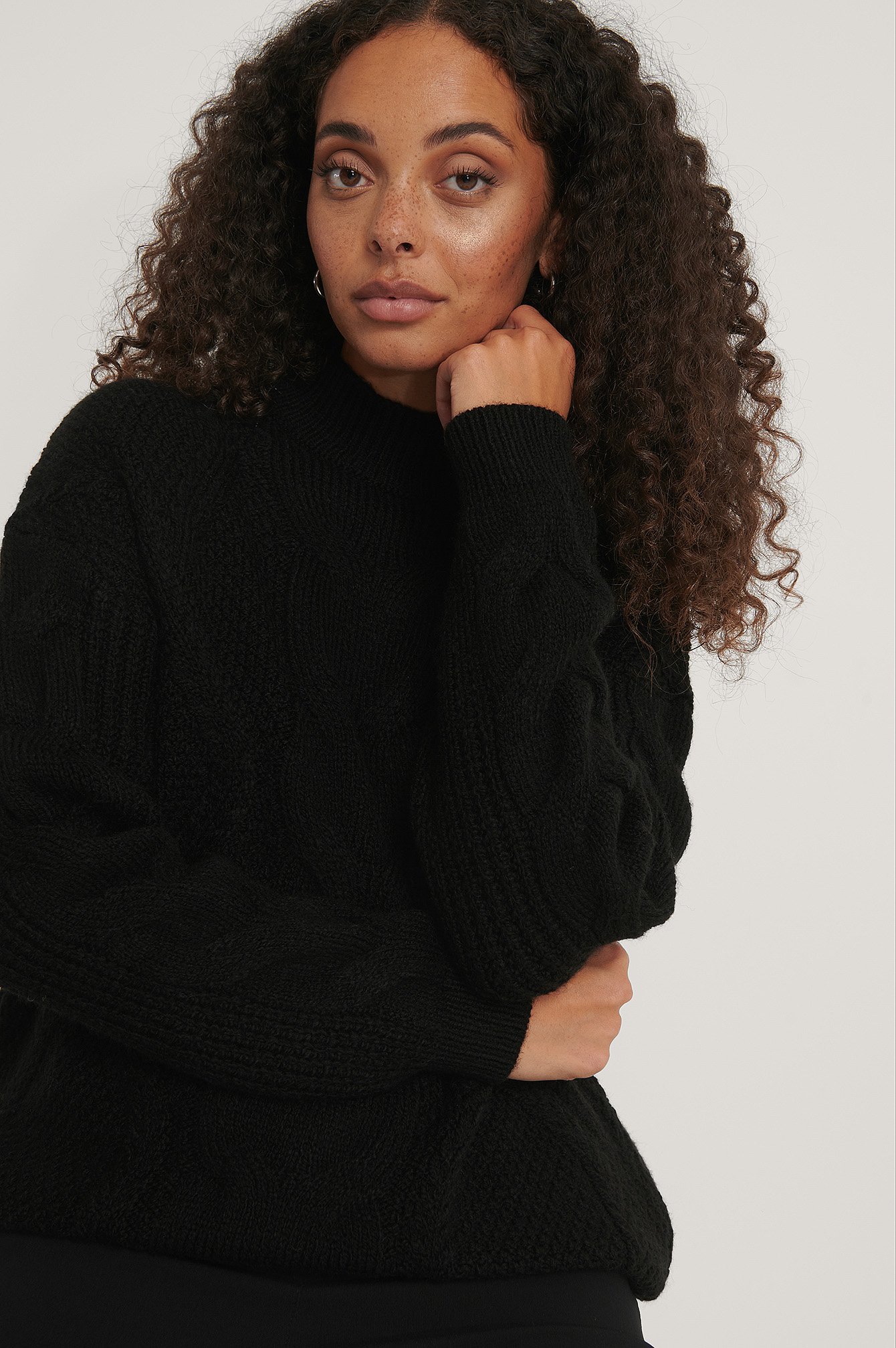 Black Oversized Cable Knitted Sweater