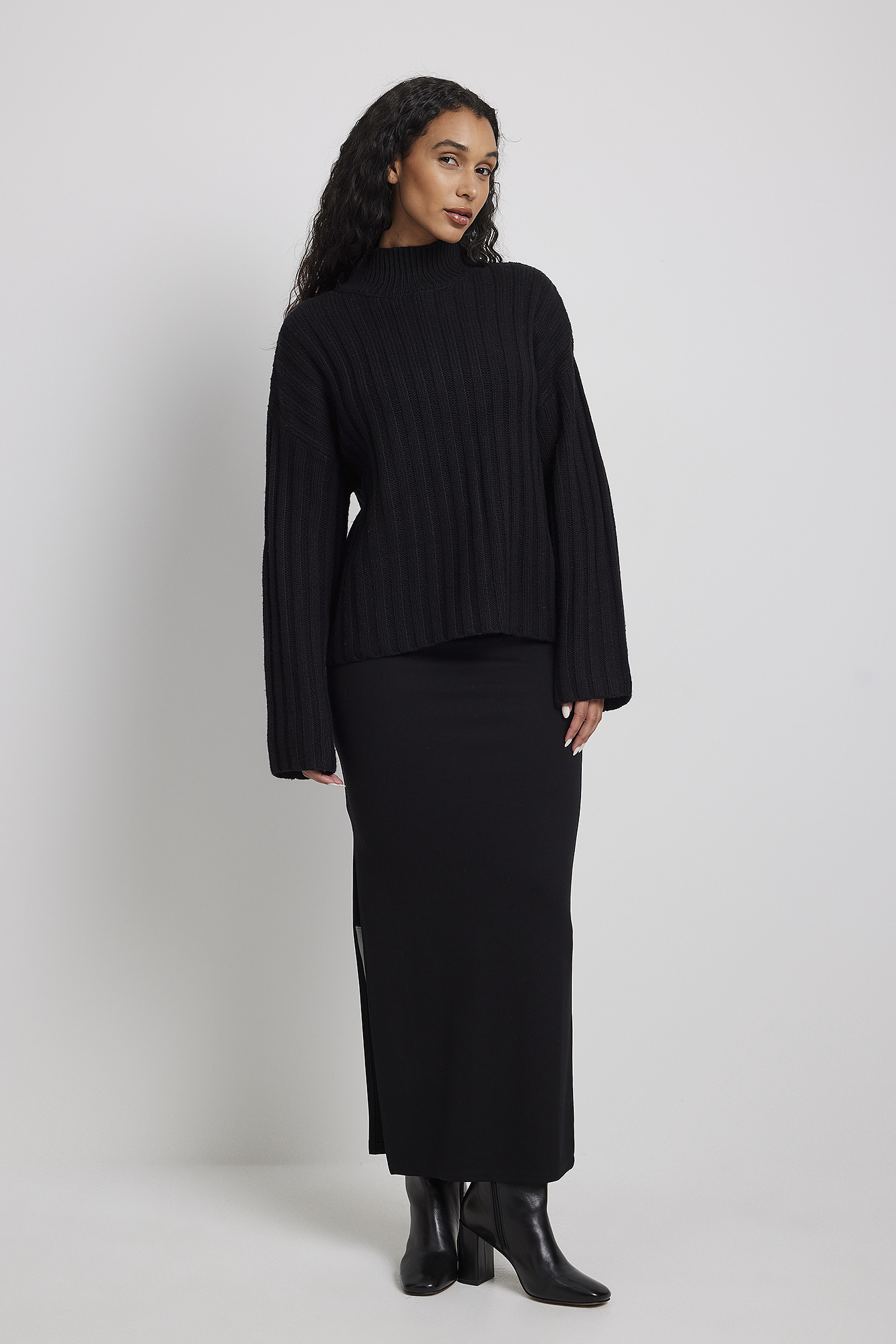 Oversized Rib Knitted Turtle Neck 