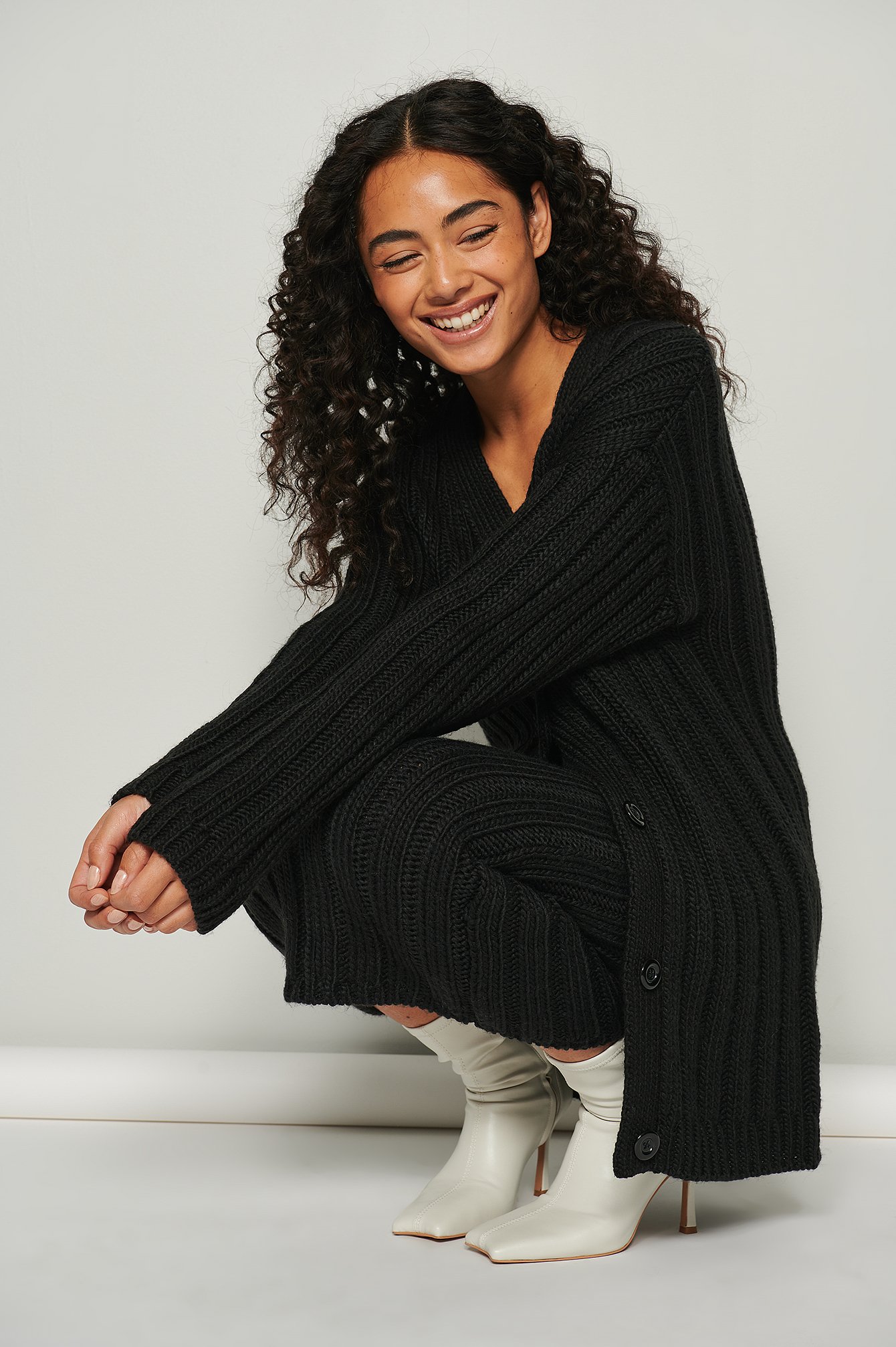 Black Oversized Ribbed Knitted Long Cardigan