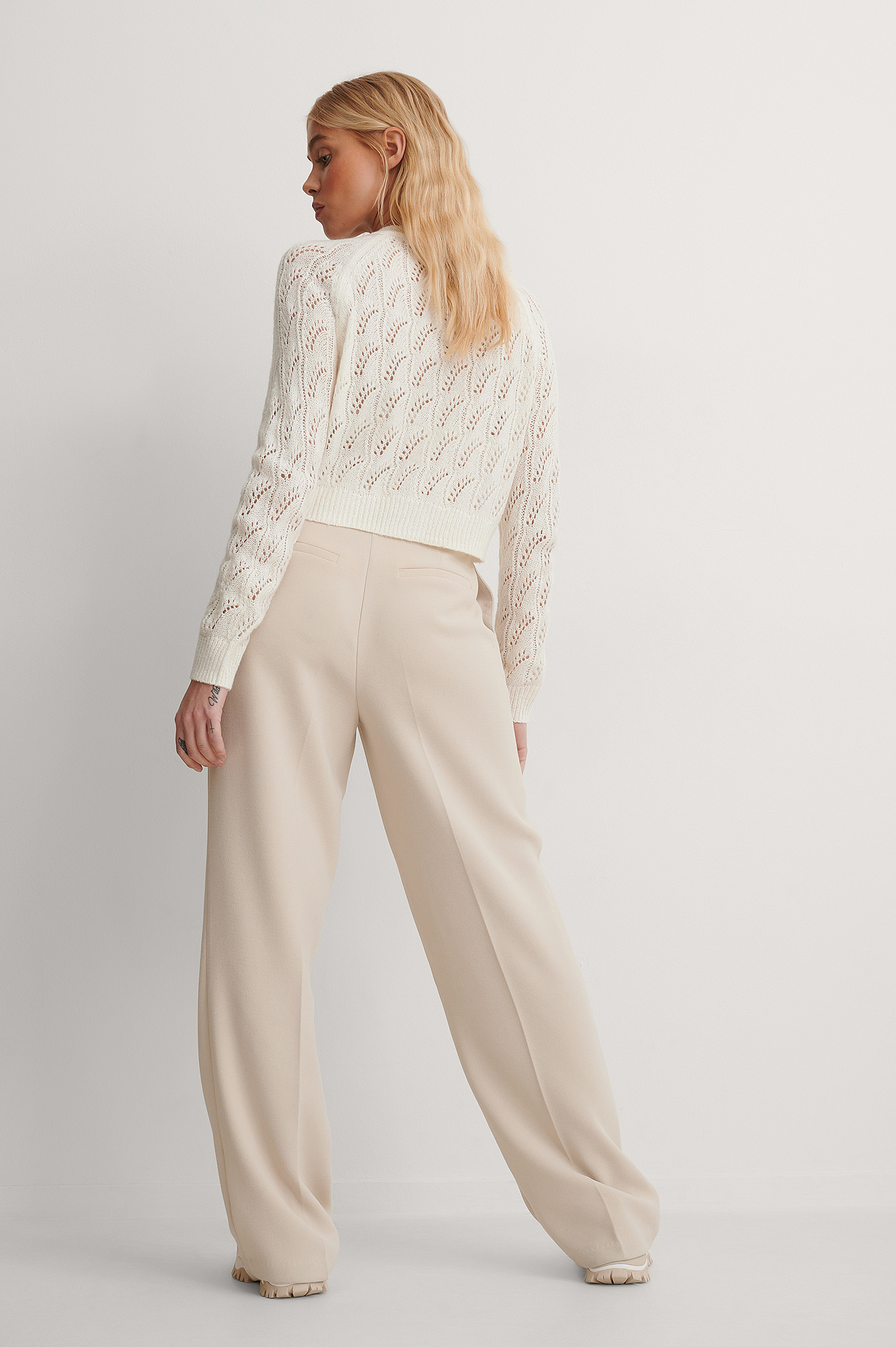 white knitted cropped cardigan