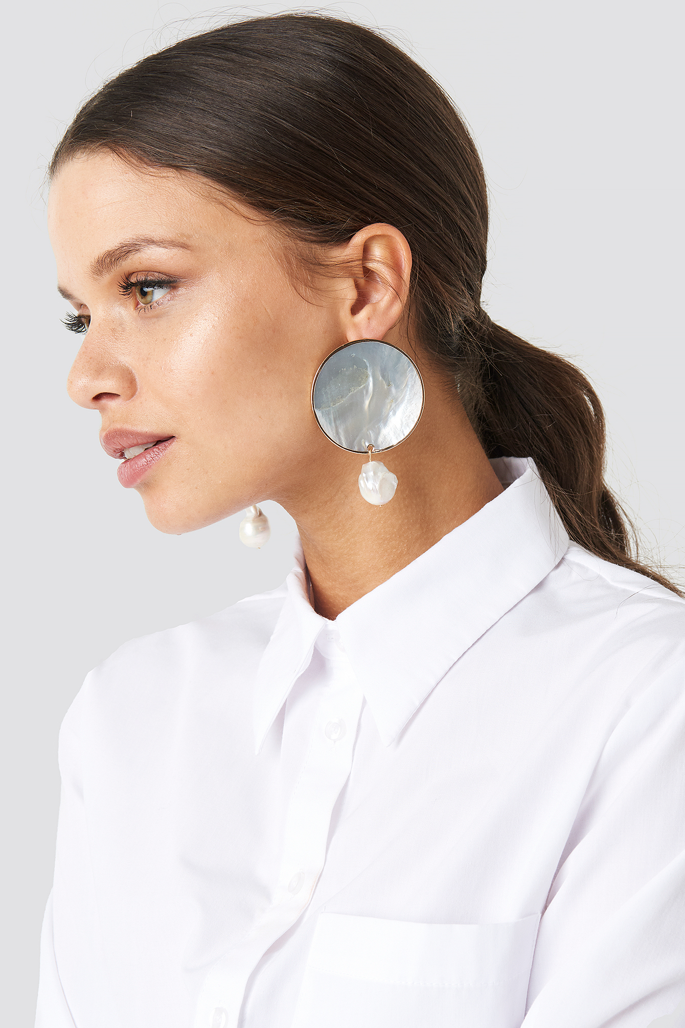 Pearl Round Earrings Natural