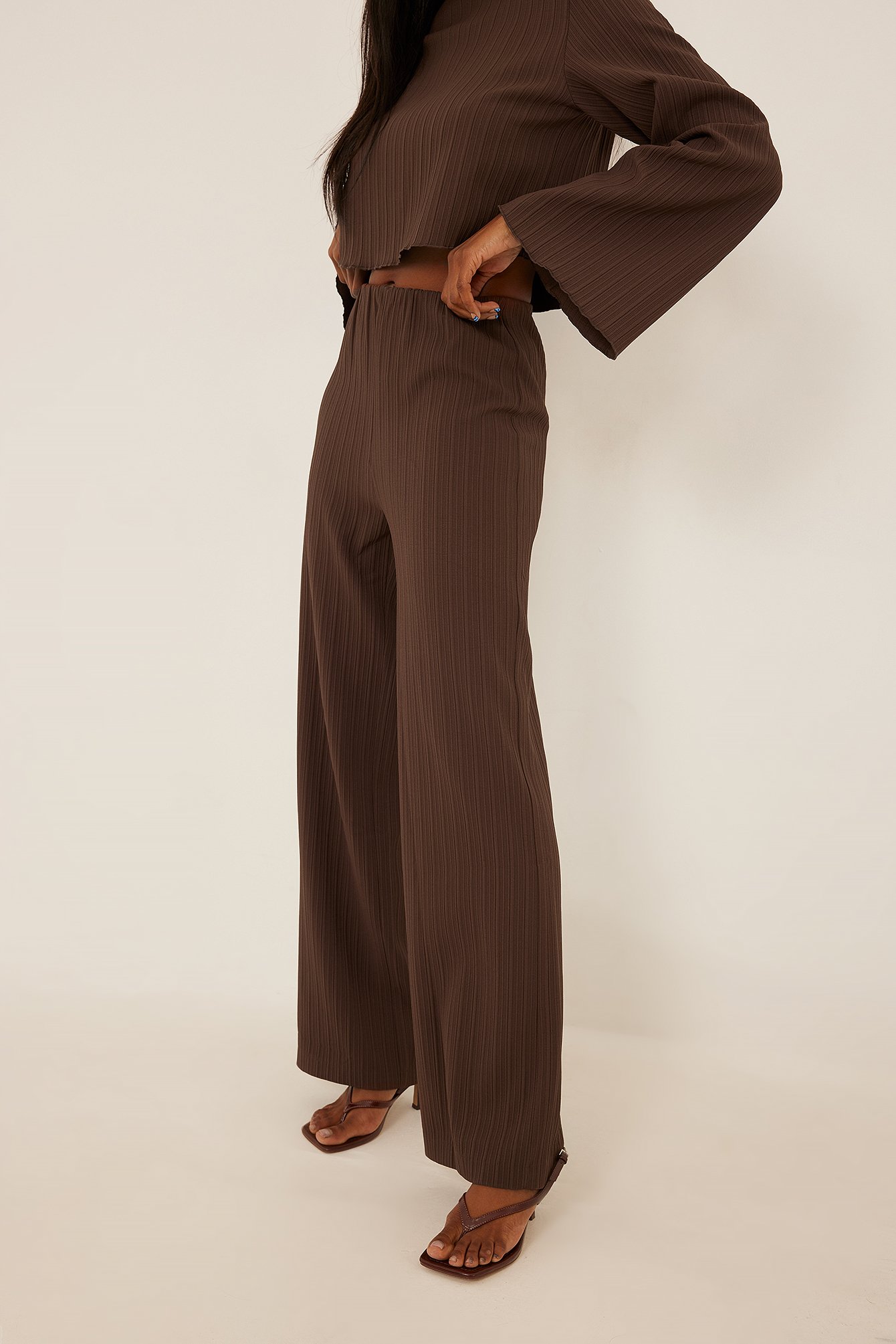 Brown Pleated Elastic Waist Pants
