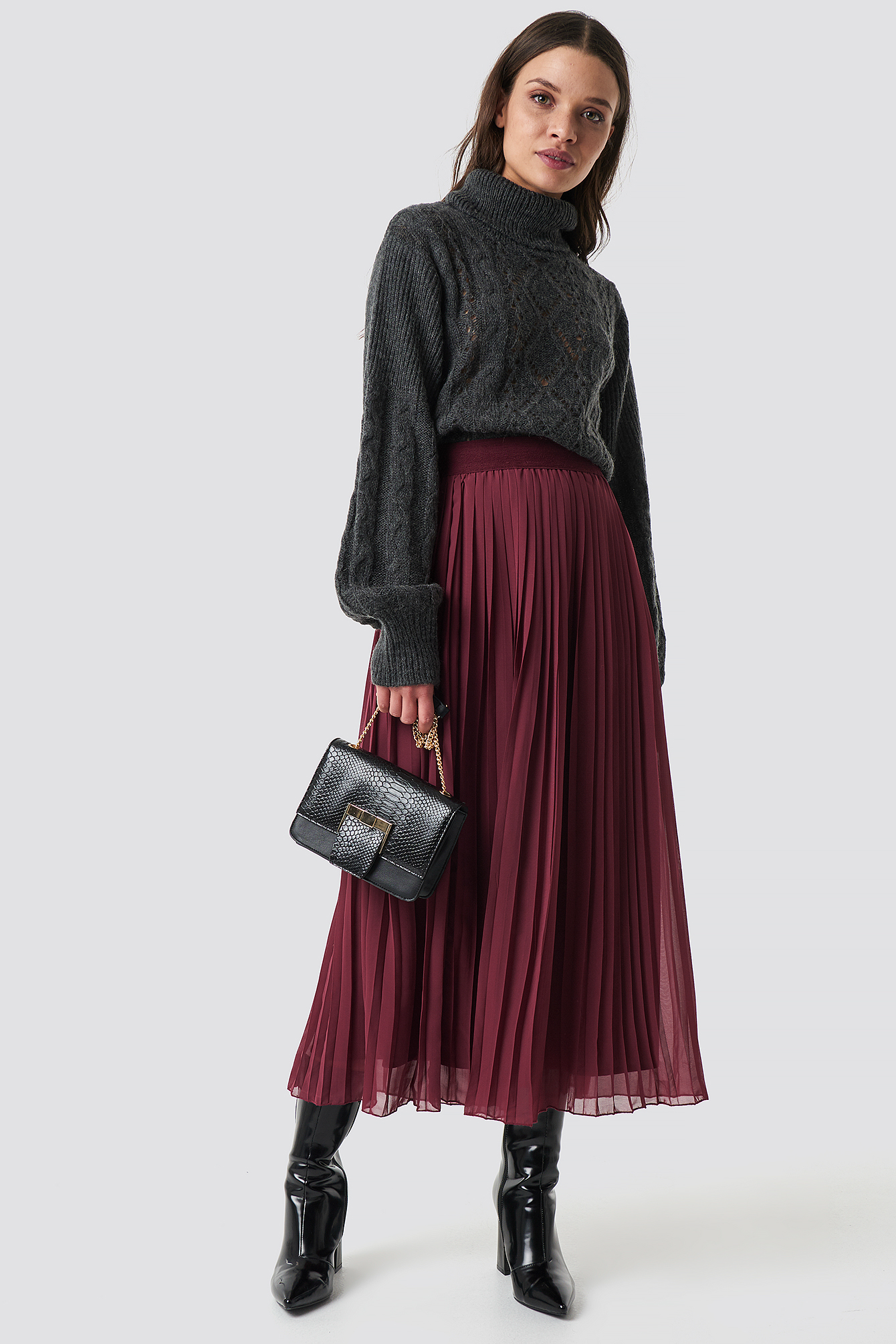 Pleated Long Skirt Burgundy