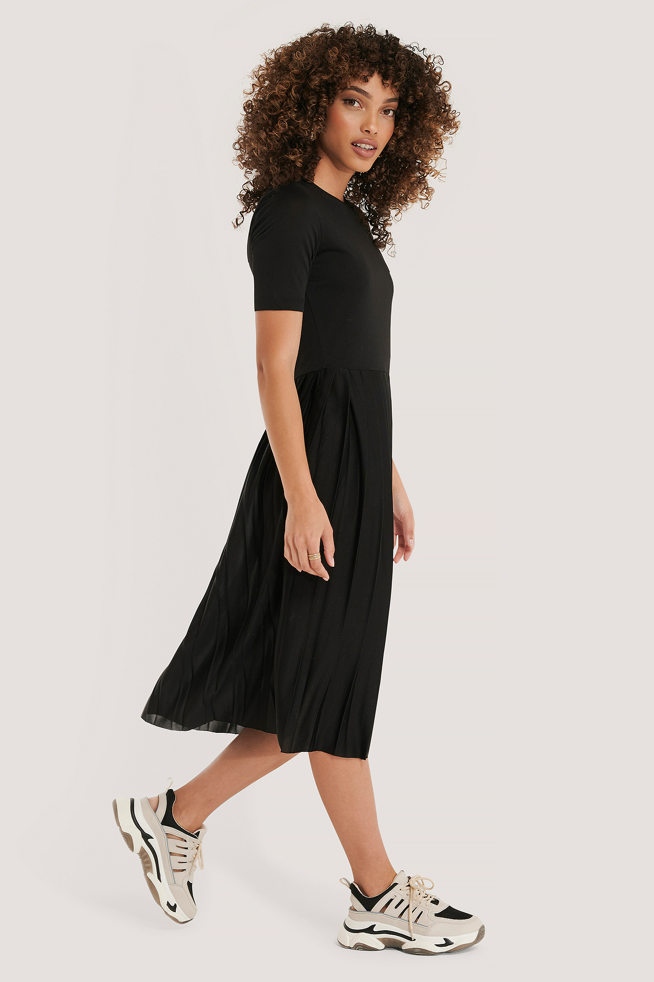 Pleated T Dress Black NAKD