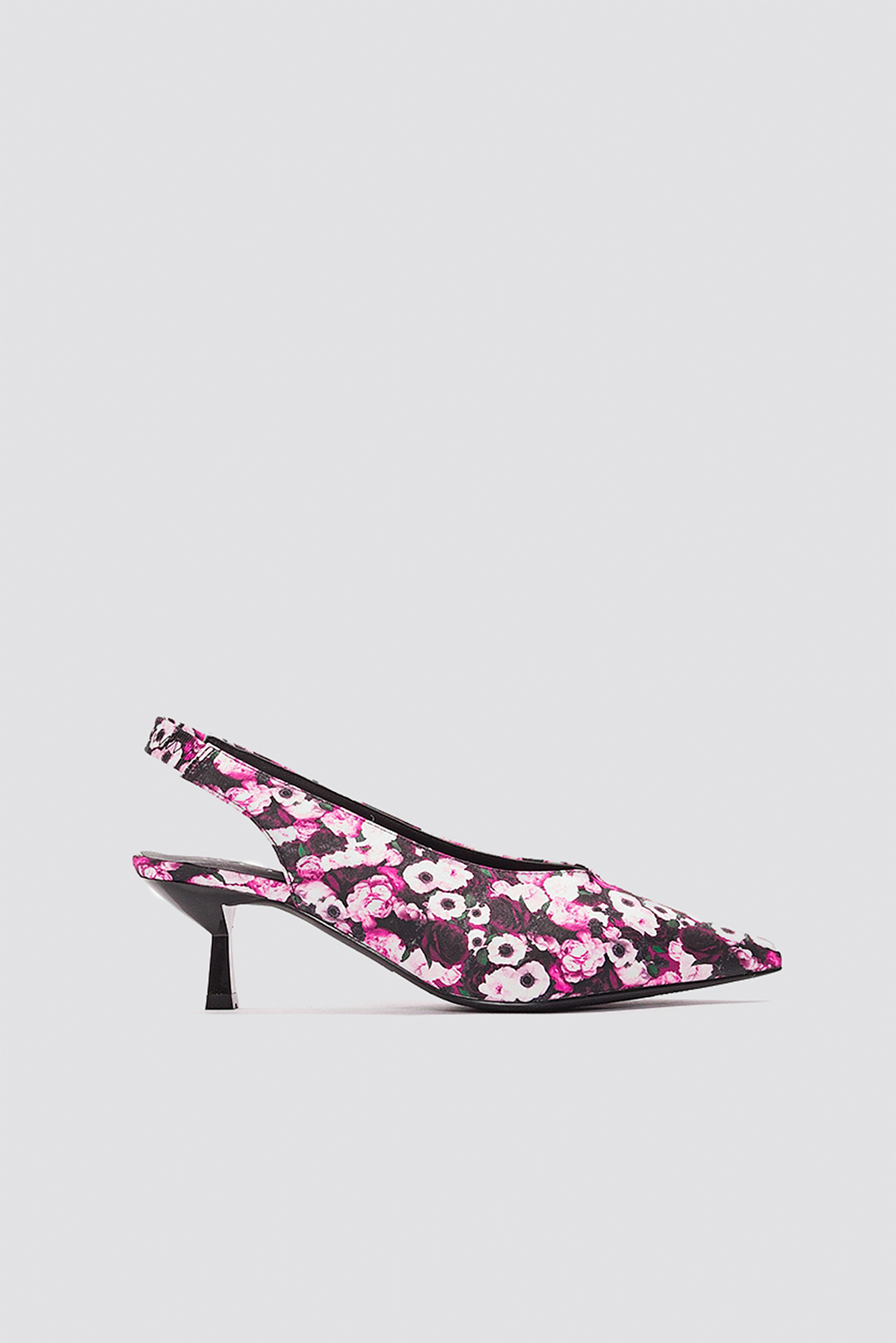 Plunge Kitten Heel Pump Pink Flower
