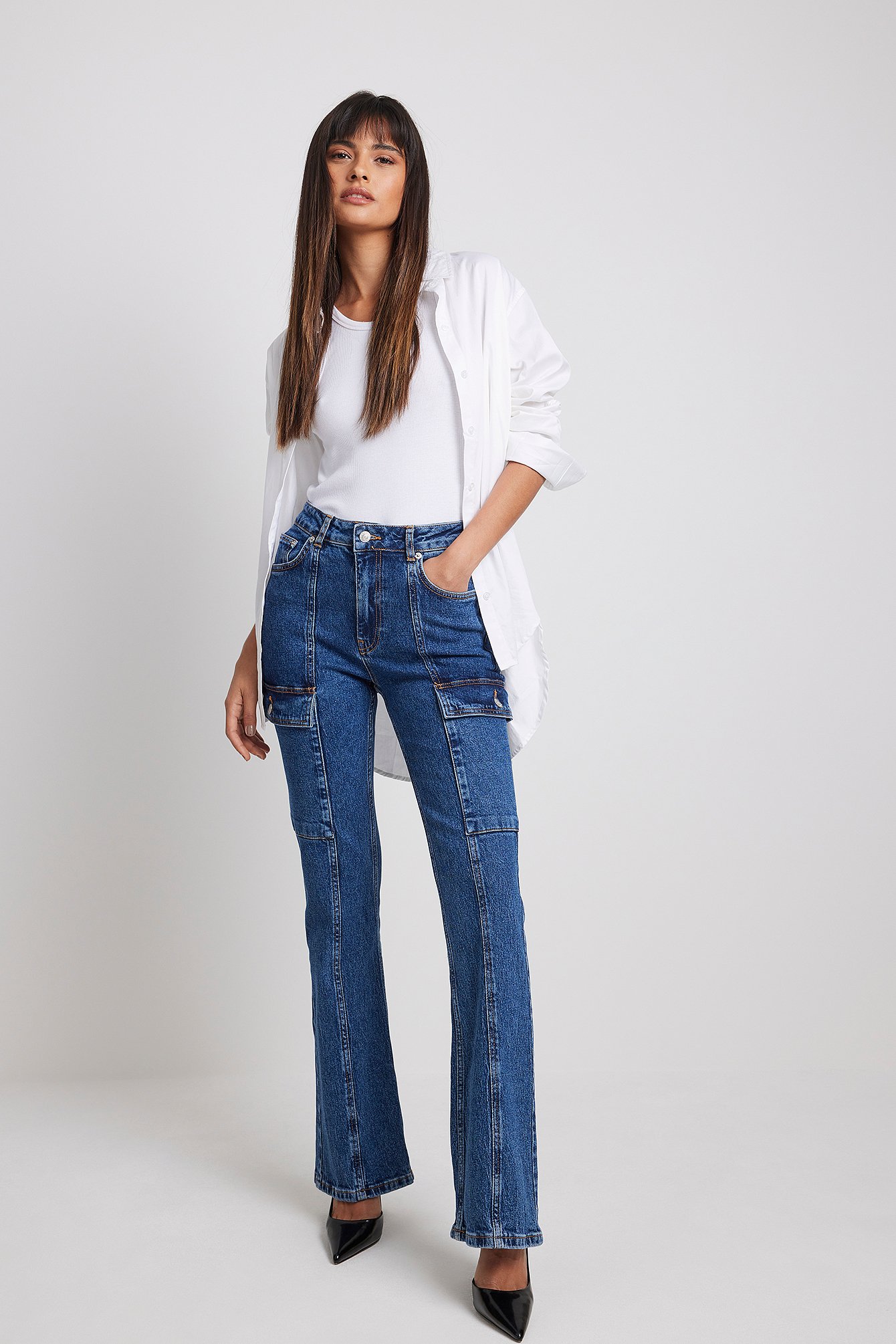 NA-KD Denim Trend Glänzende Hose in Rot Damen Bekleidung Jeans Schlagjeans 