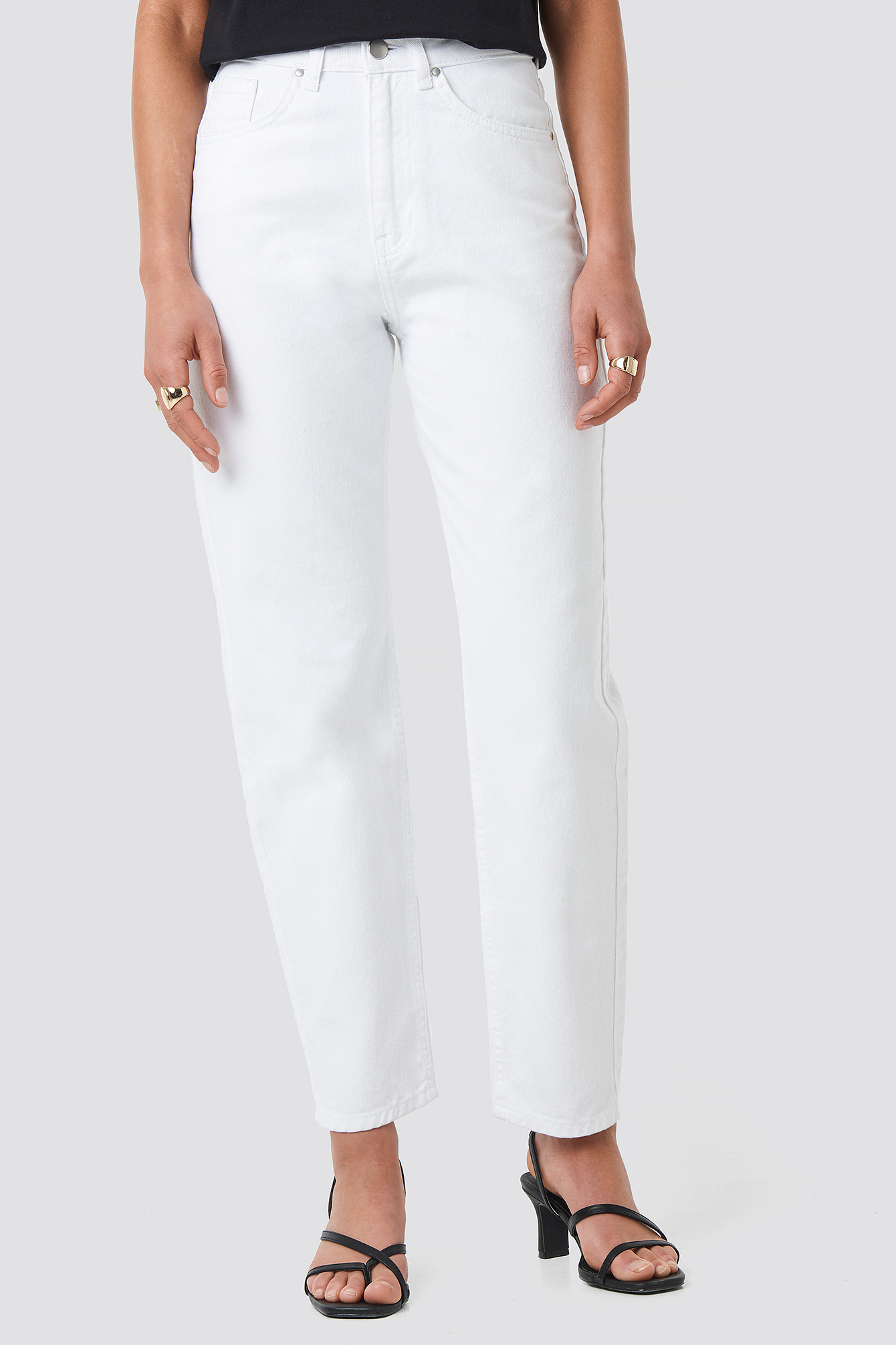 White Pocket Embroidered Jeans