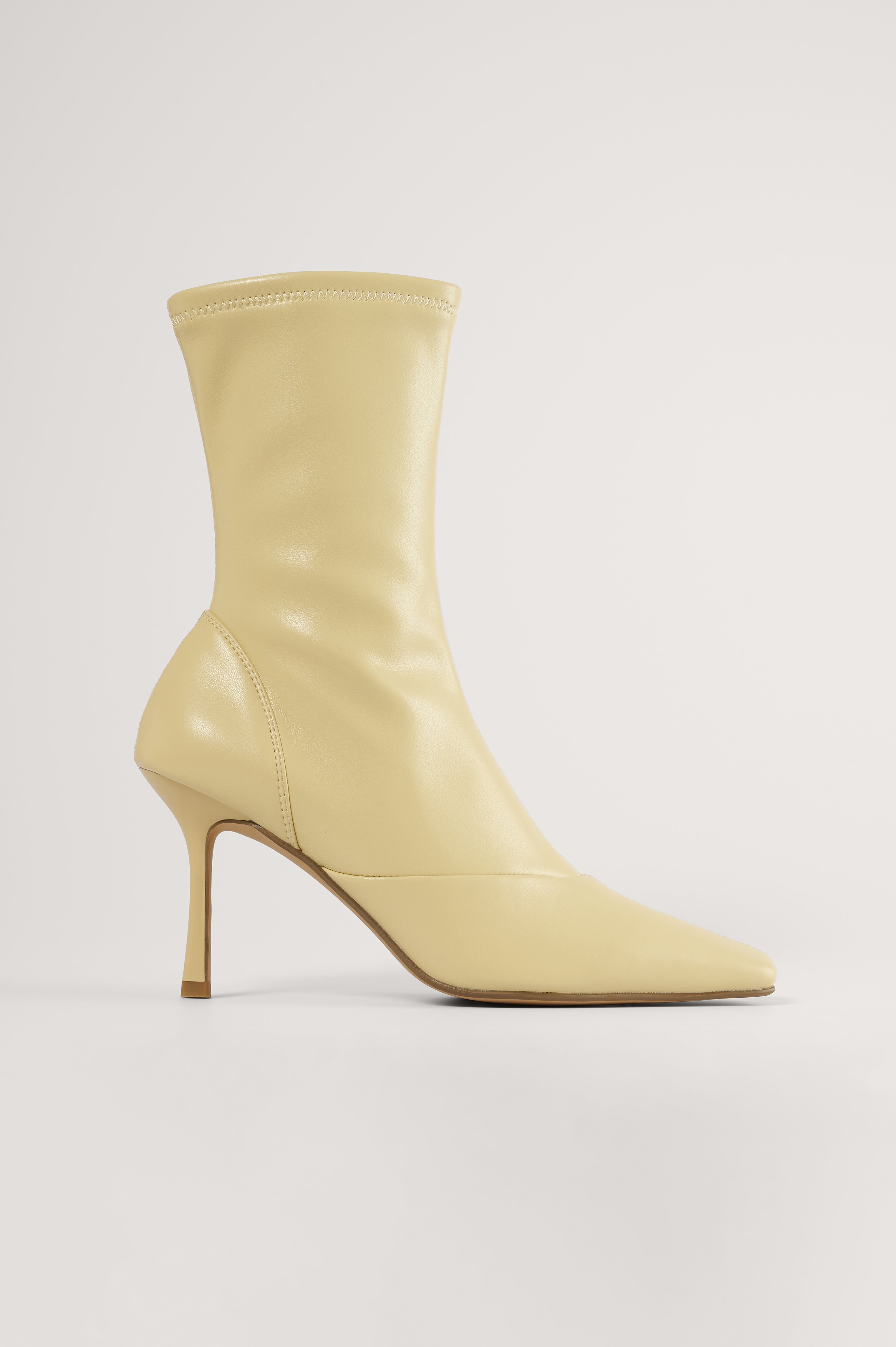 Light Yellow Pointy Hourglass Boots