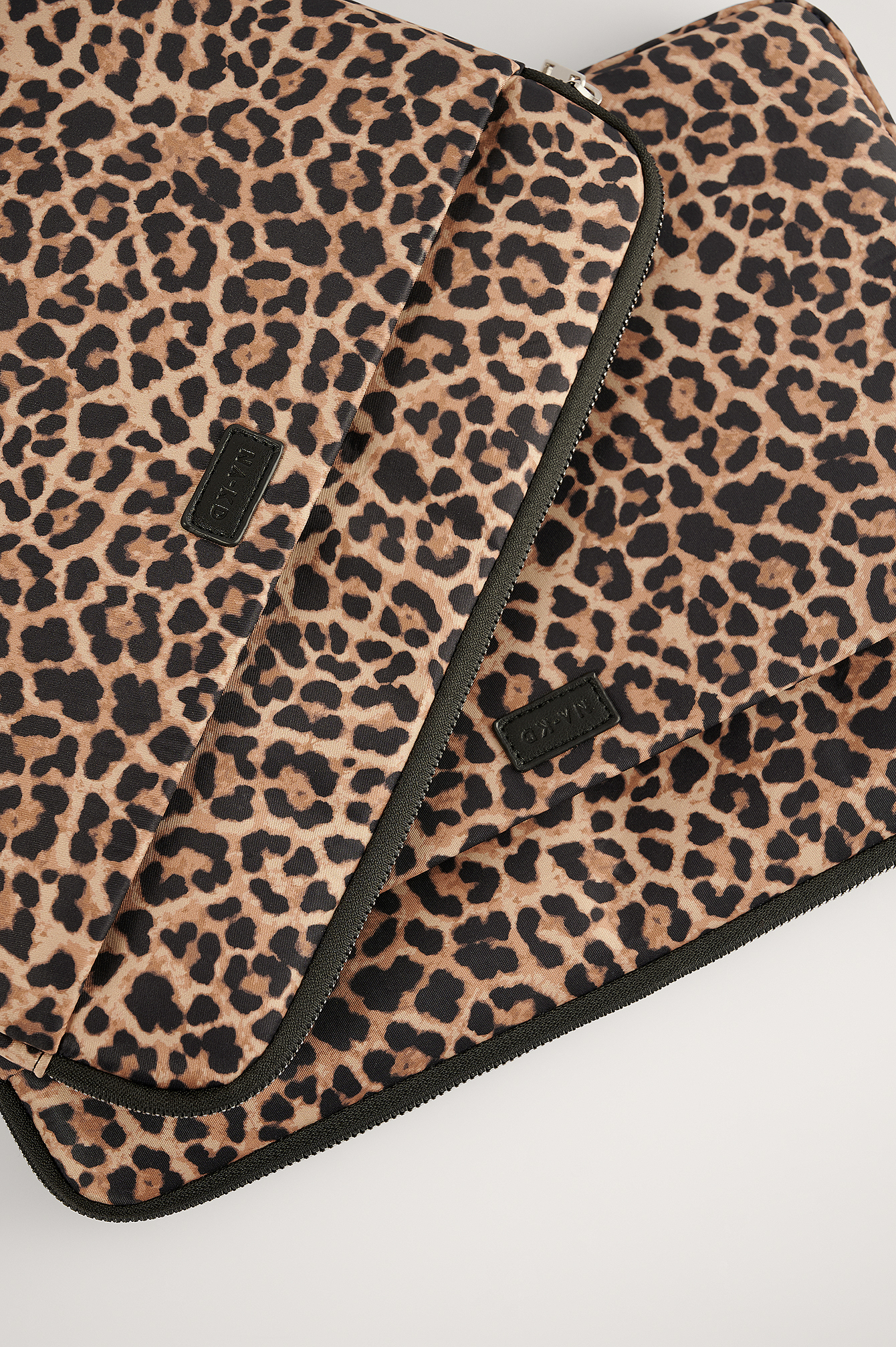 Printed Laptop Case Brown | na-kd.com