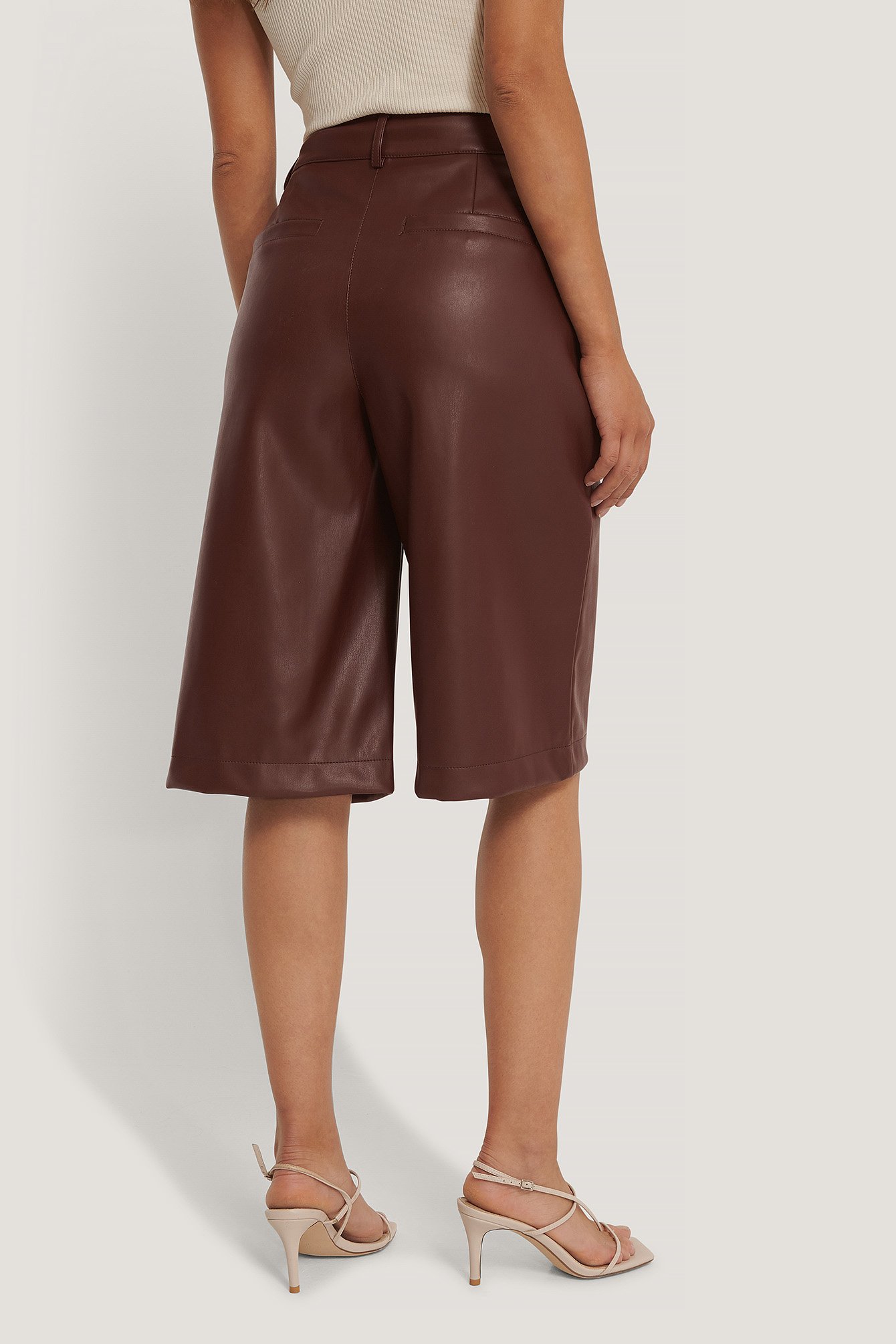 Burgundy Lange PU-Bermuda-Shorts