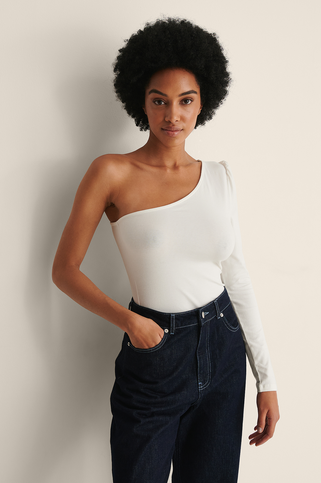 Puff Sleeve One Shoulder Top Offwhite | NA-KD