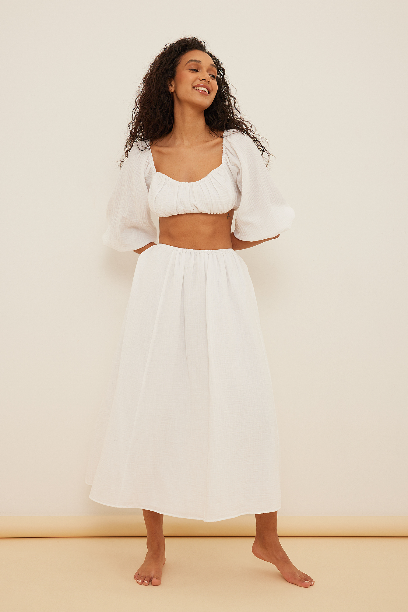 Puffy Sleeve Cropped Blouse White | na 