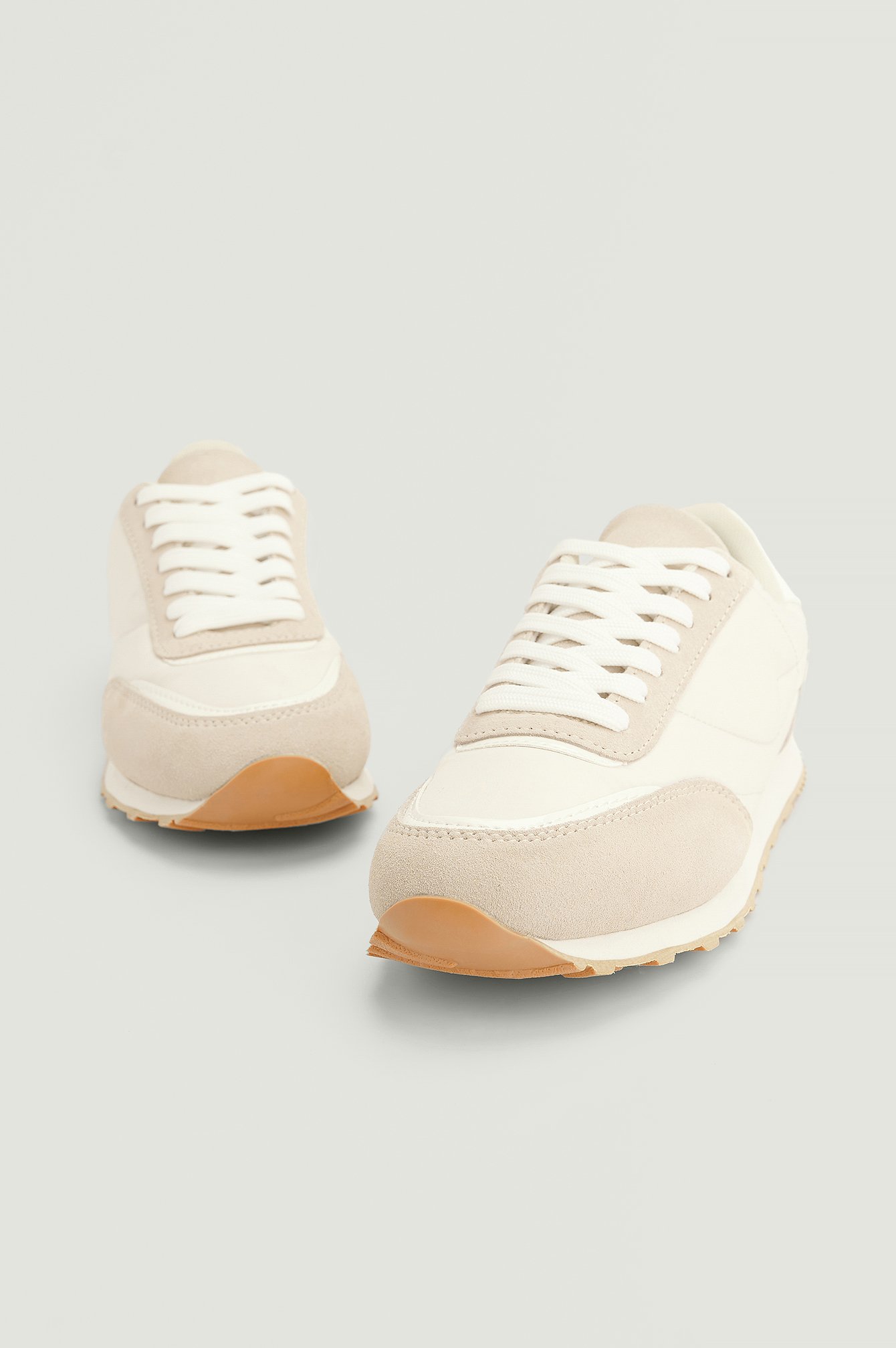 Offwhite Polstrede Sneakers I Retrolook