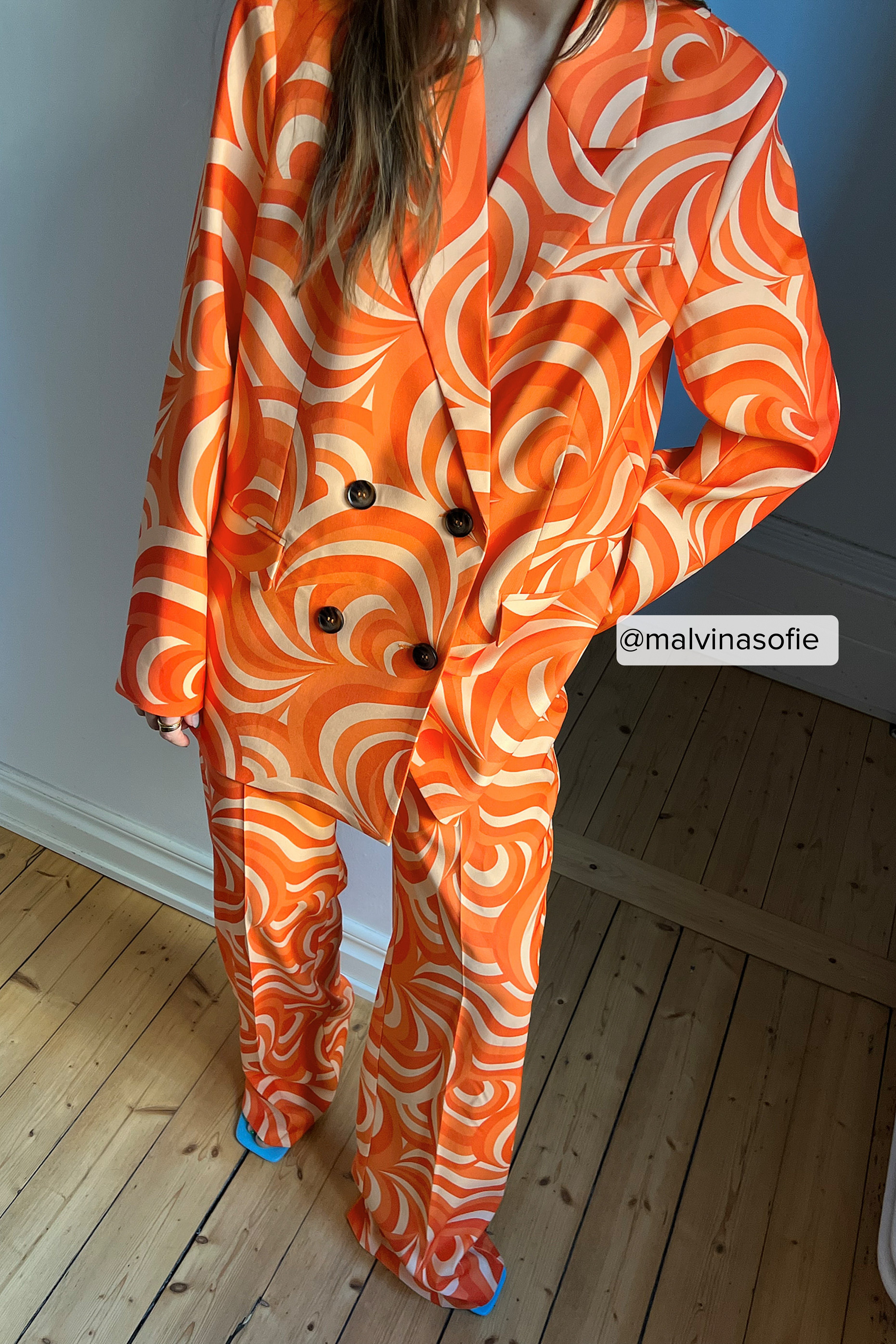Orange Print Pantalon de costume ajusté à imprimé en matière recyclée
