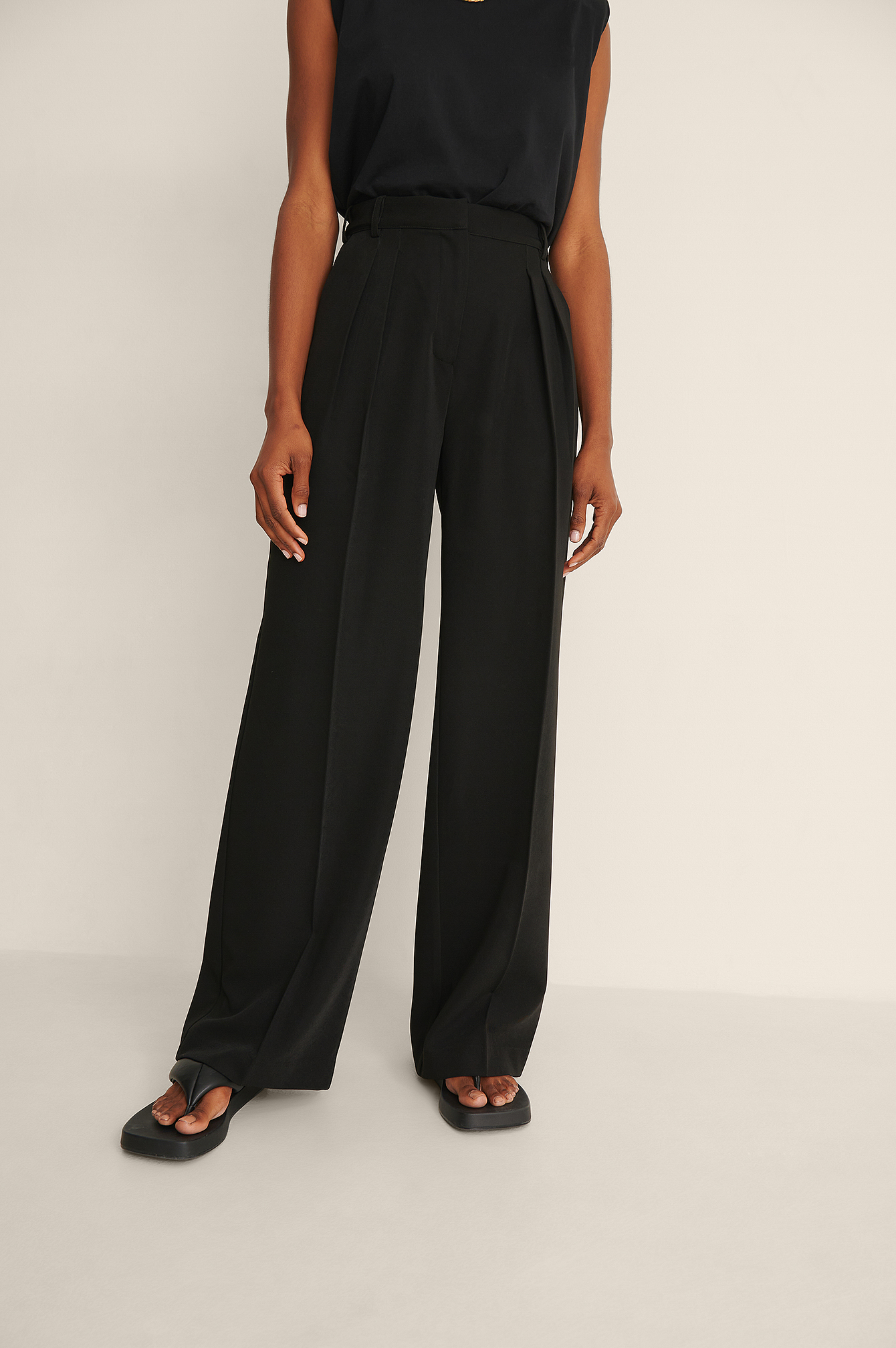 Recycled Button Detailed Wide Leg 