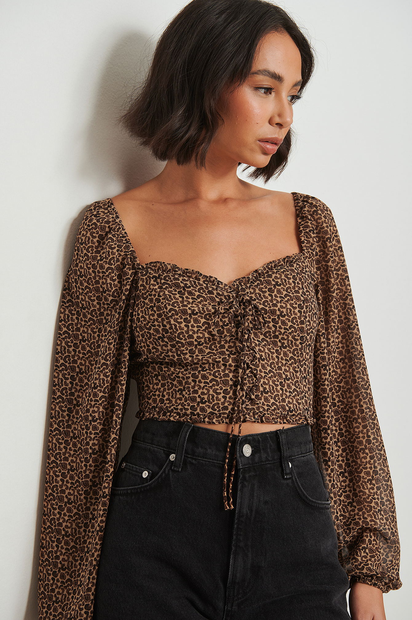 Blusa de larga encaje Leopardo | NA-KD