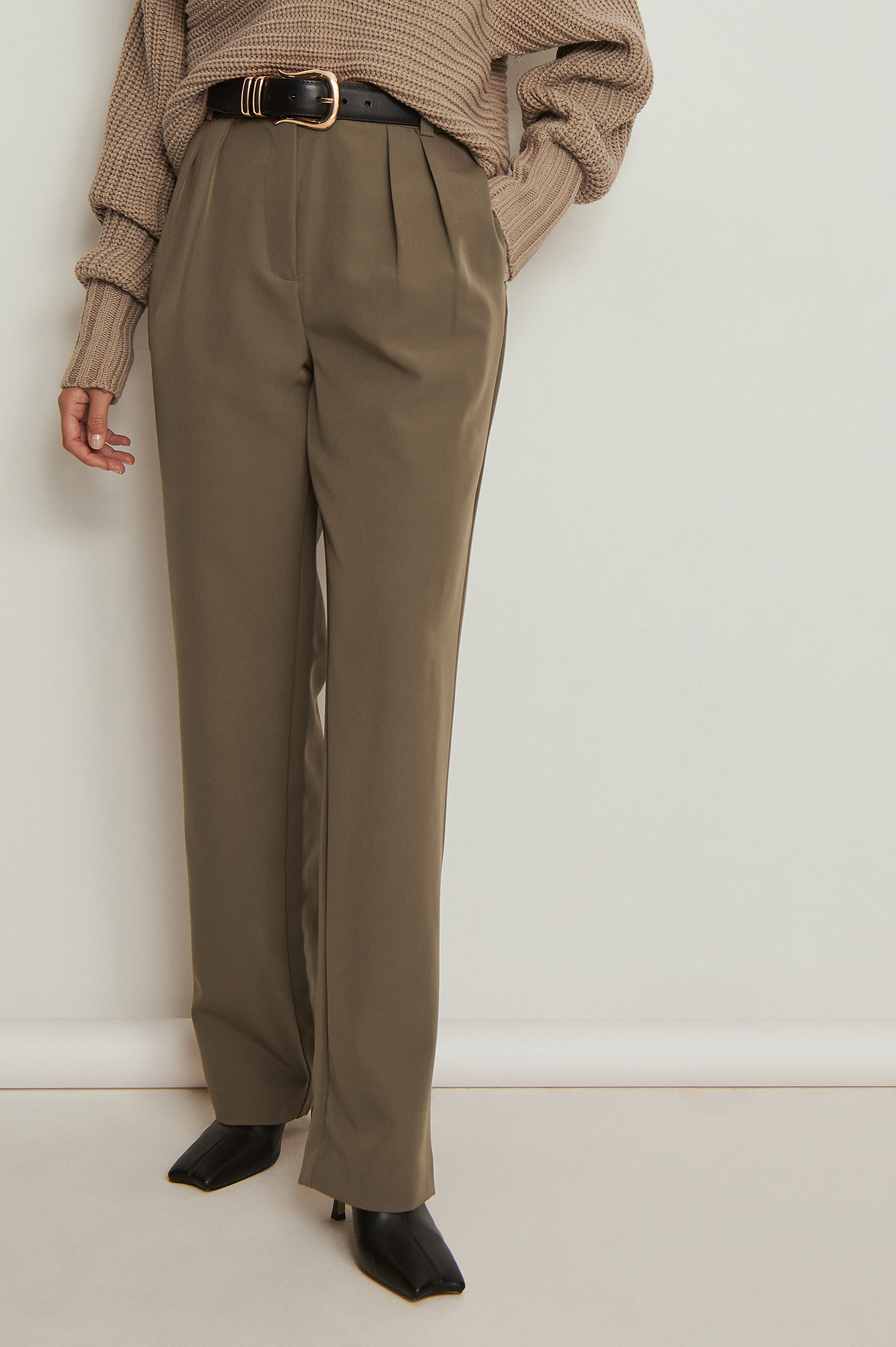 Recycled Pleated Straight Leg Suit 