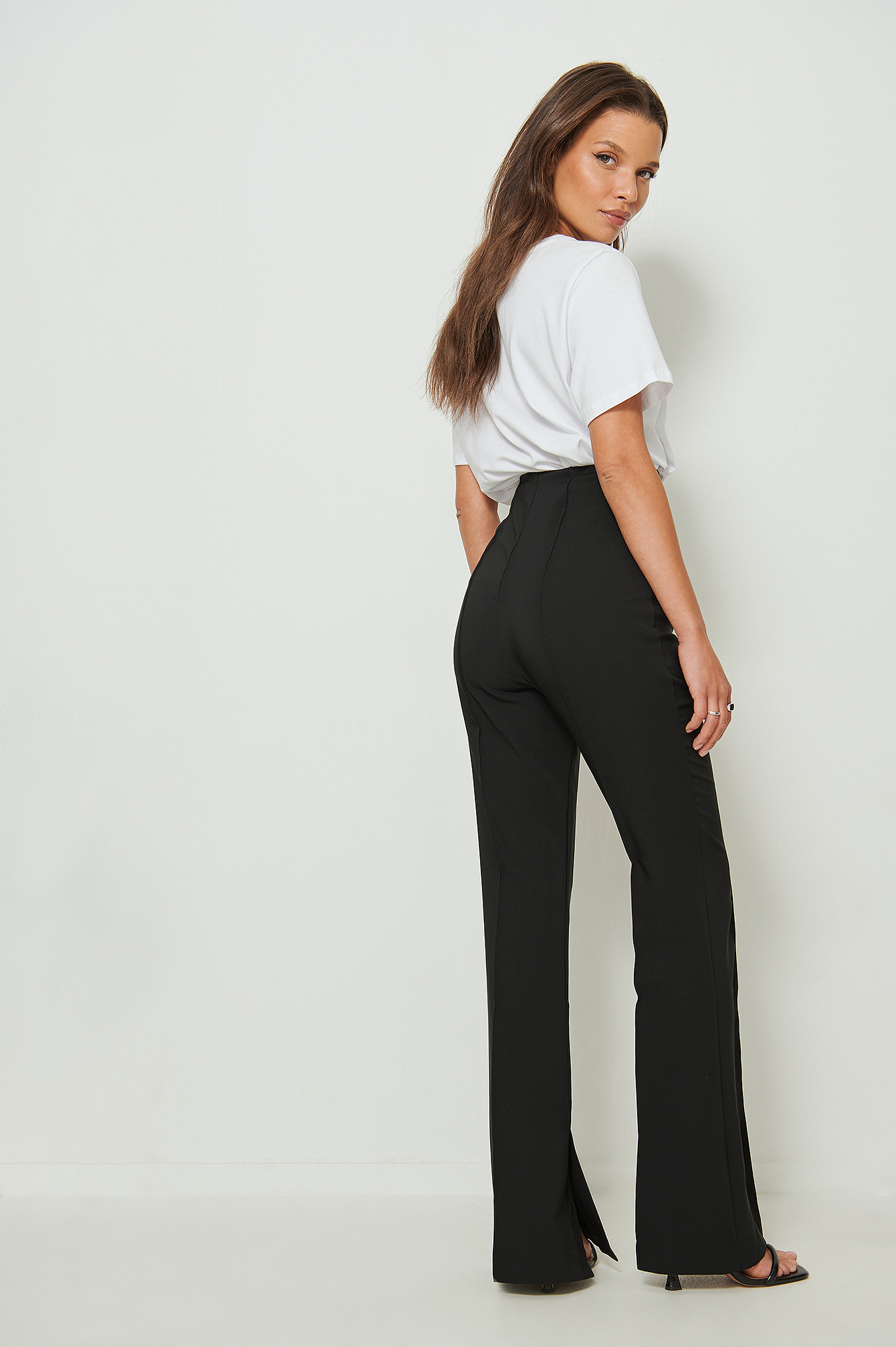 Uitlopende Dames Pantalons in de kleur Zwart | KLEDING.nl