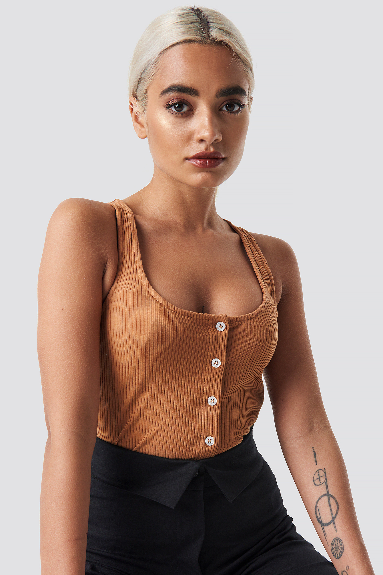 Ribbed Cropped Button Top Tan