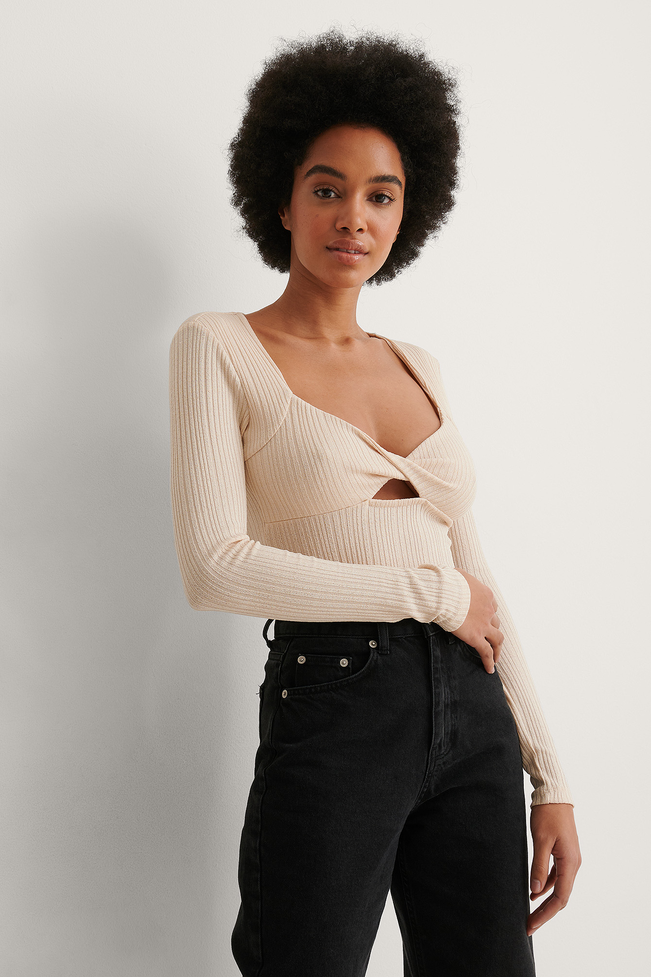 Ribbed Front Twist Top Beige | NA-KD