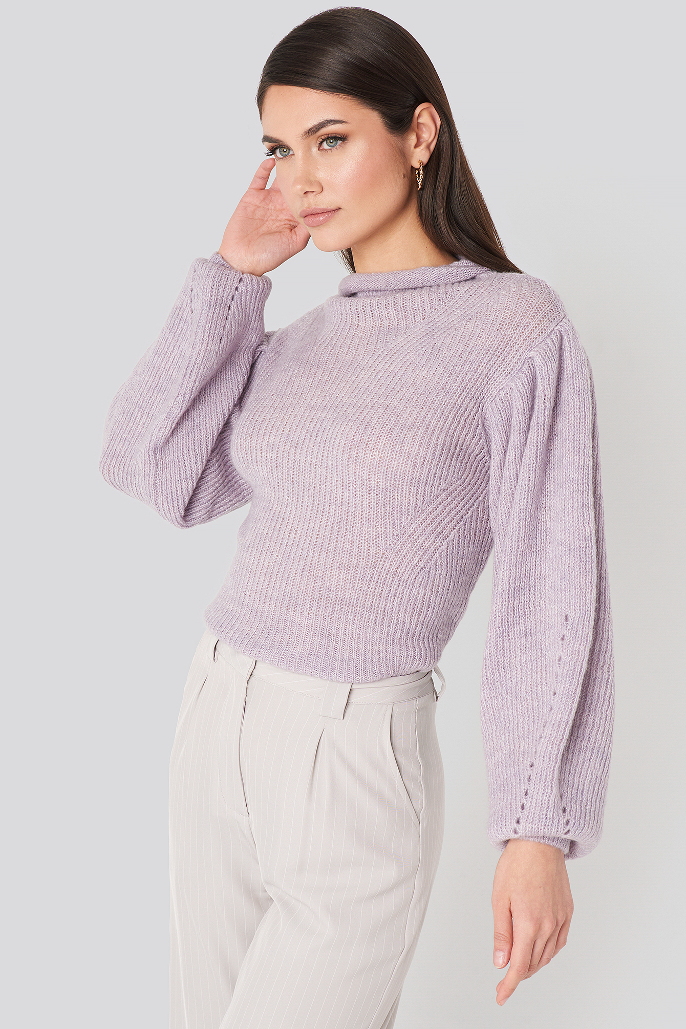 Damen Bekleidung Pullover und Strickwaren Pullover NA-KD Synthetik Trend Ribbed High Neck Ballon Sleeve Knitted Sweater in Lila 