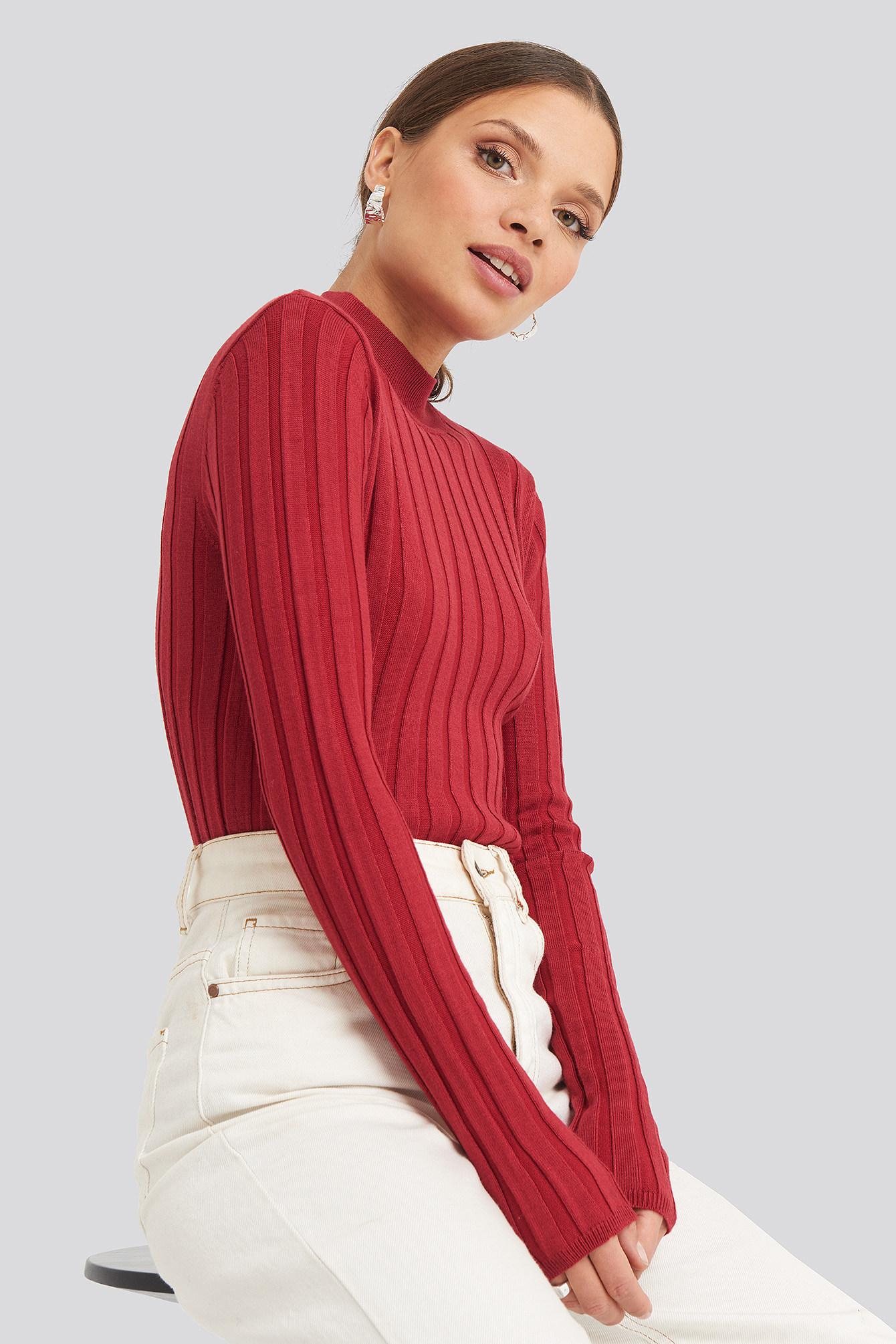 Ribbed High Neck Knitted Sweater Rot | NA-KD
