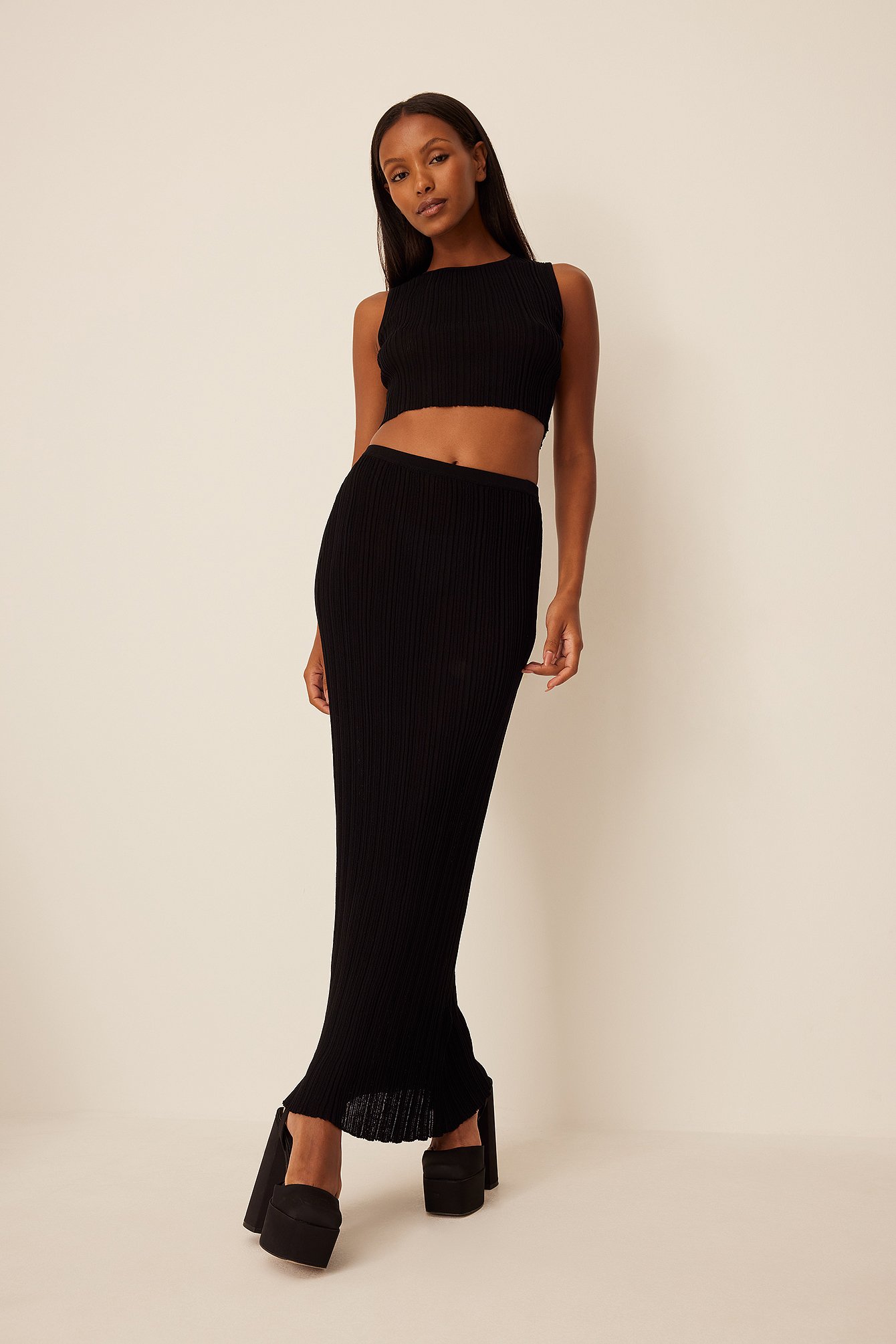 Black Ribbed Knitted Maxi Skirt