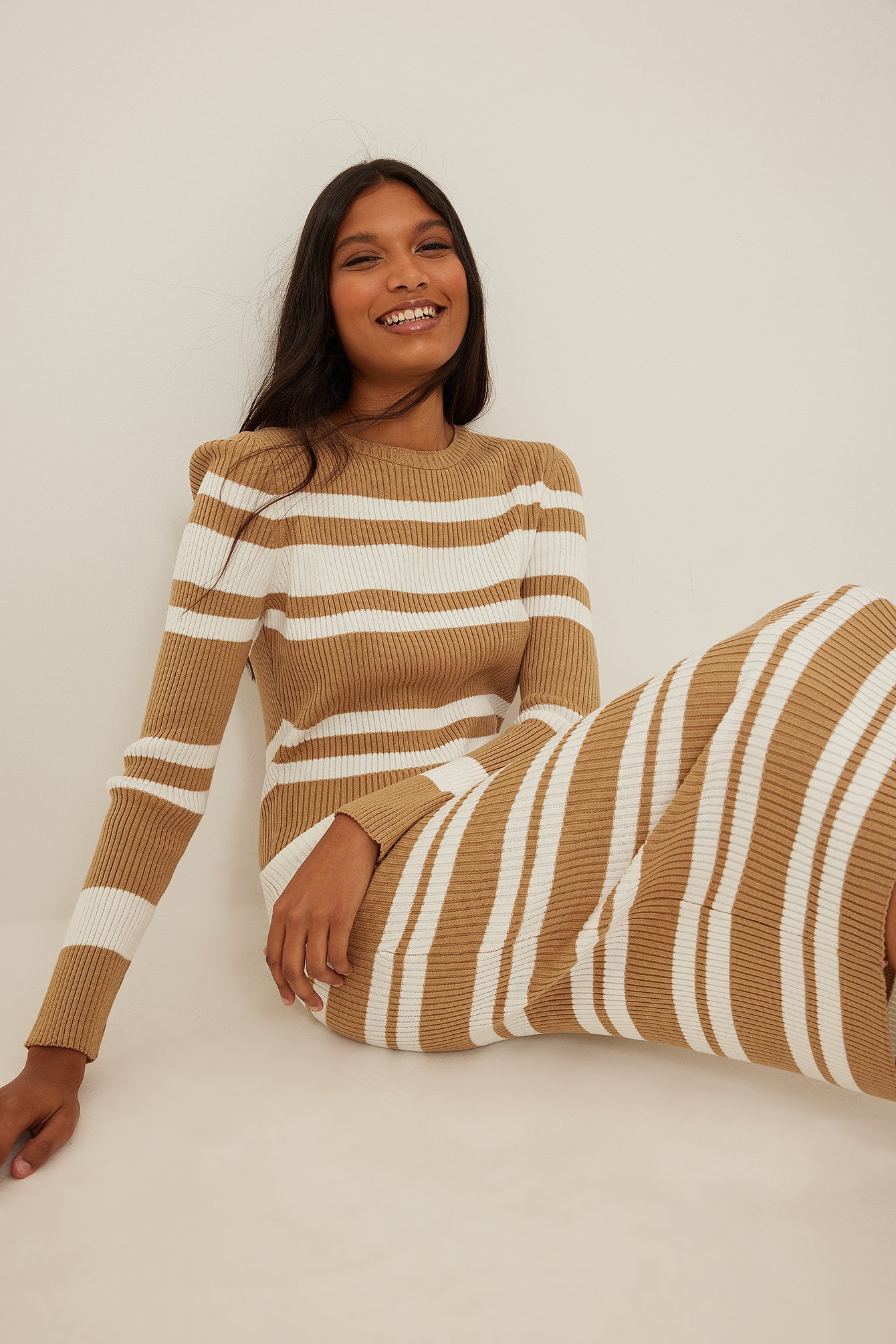 Beige/White Ribbed Knitted Striped Dress