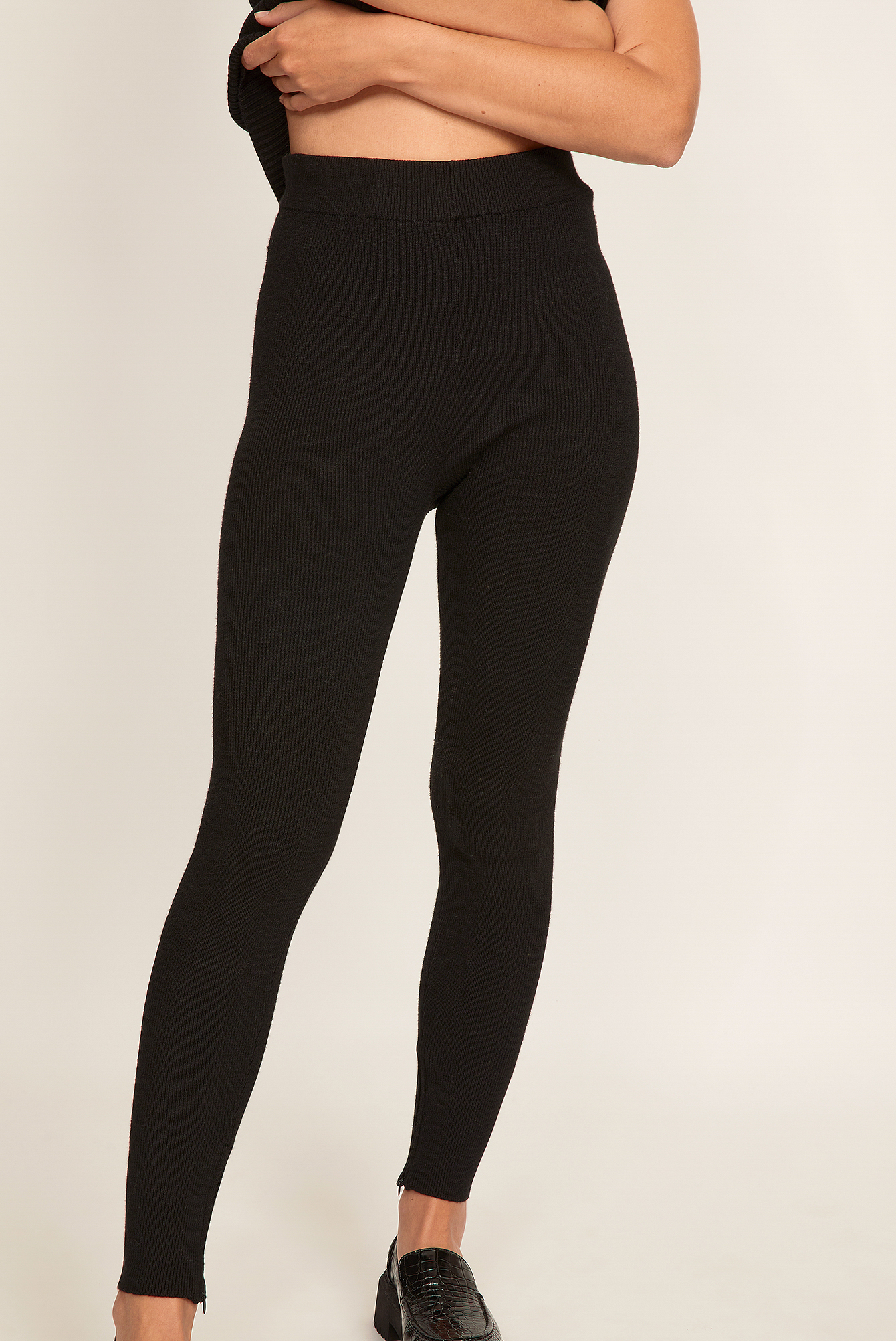 Ribbed Knitted Zip Leggings Black