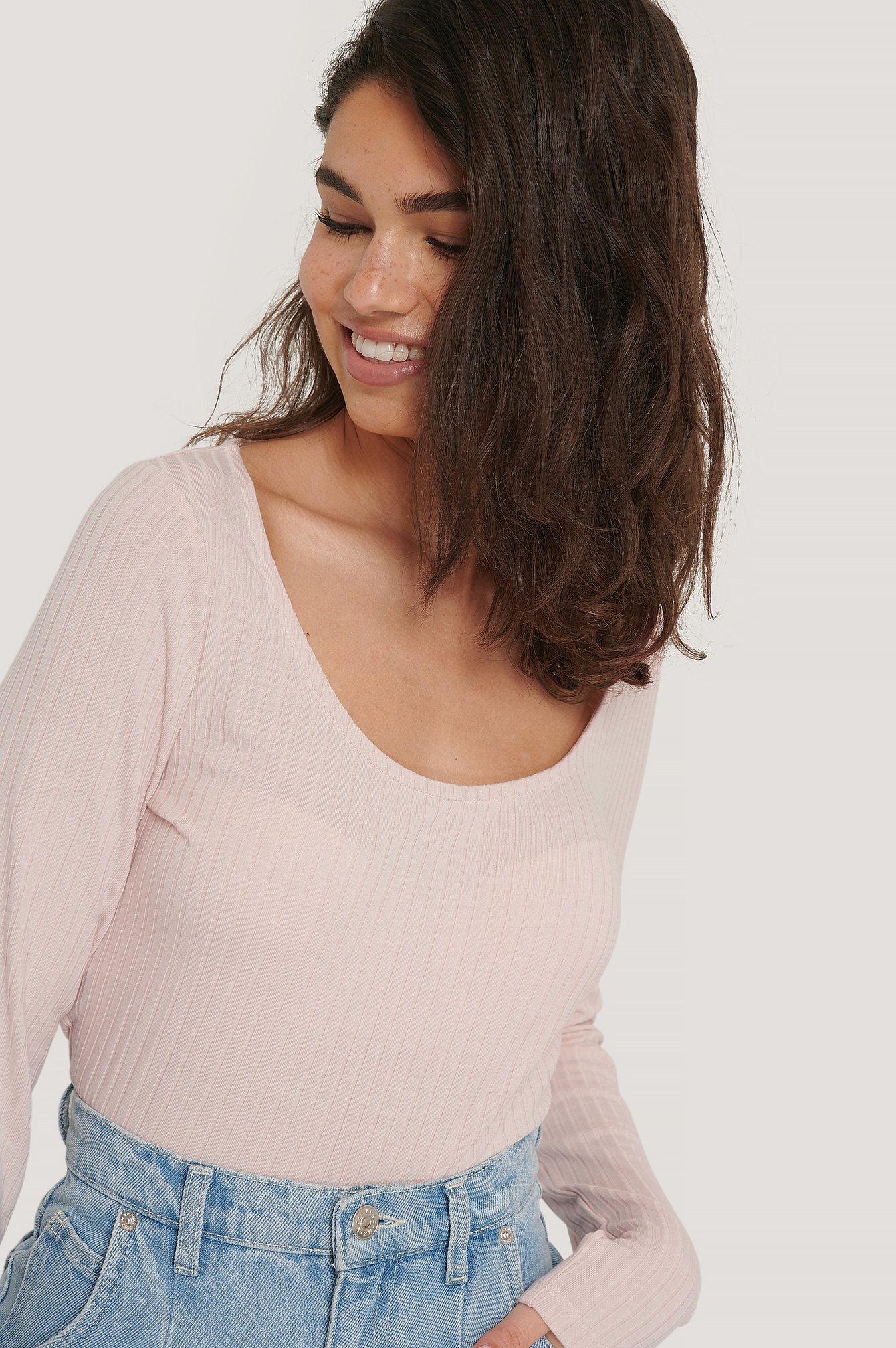 Light Pink Ribbed Long Sleeve Cropped Top