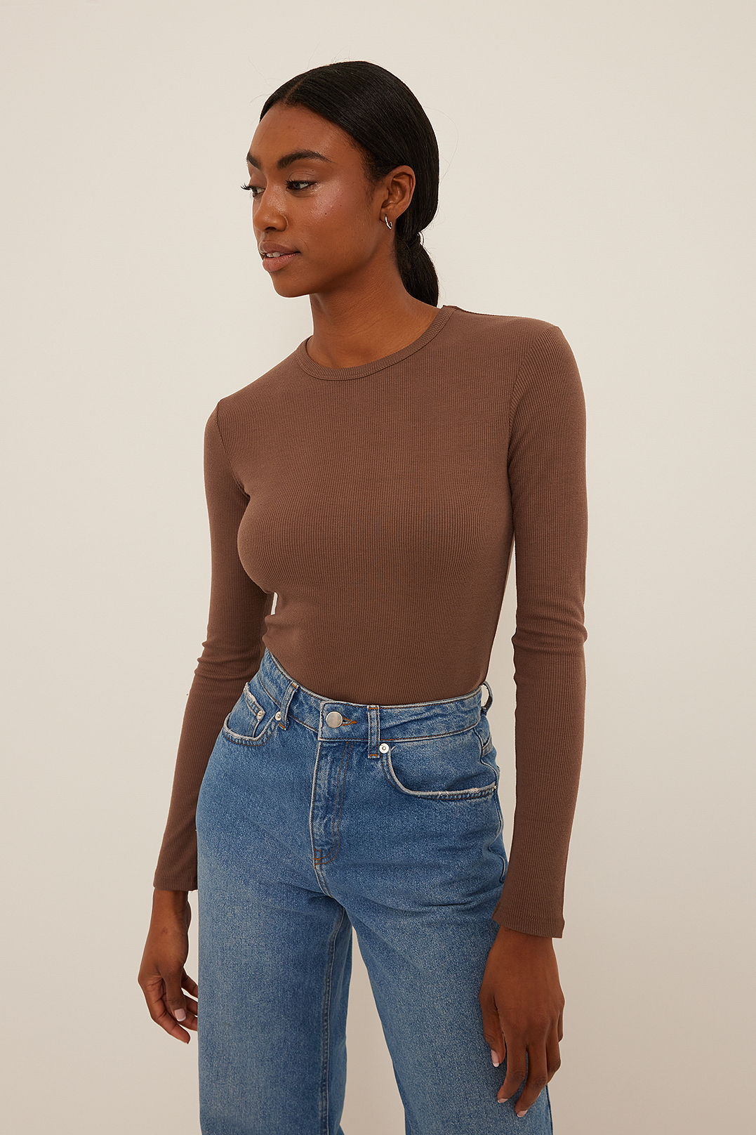 Ribbed Long Sleeved Round Neck Top 
