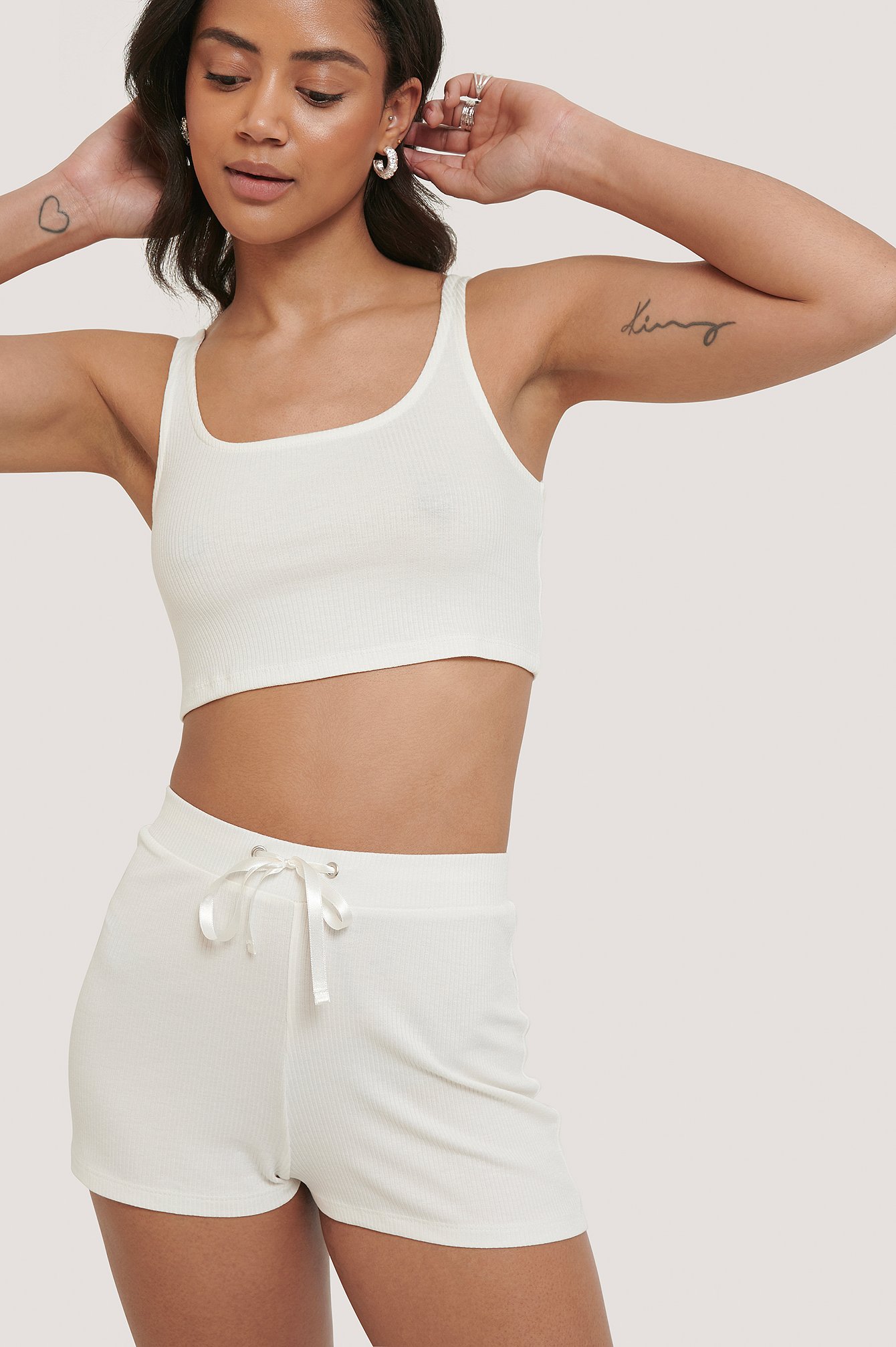 Offwhite Geripptes Lounge Cropped Top