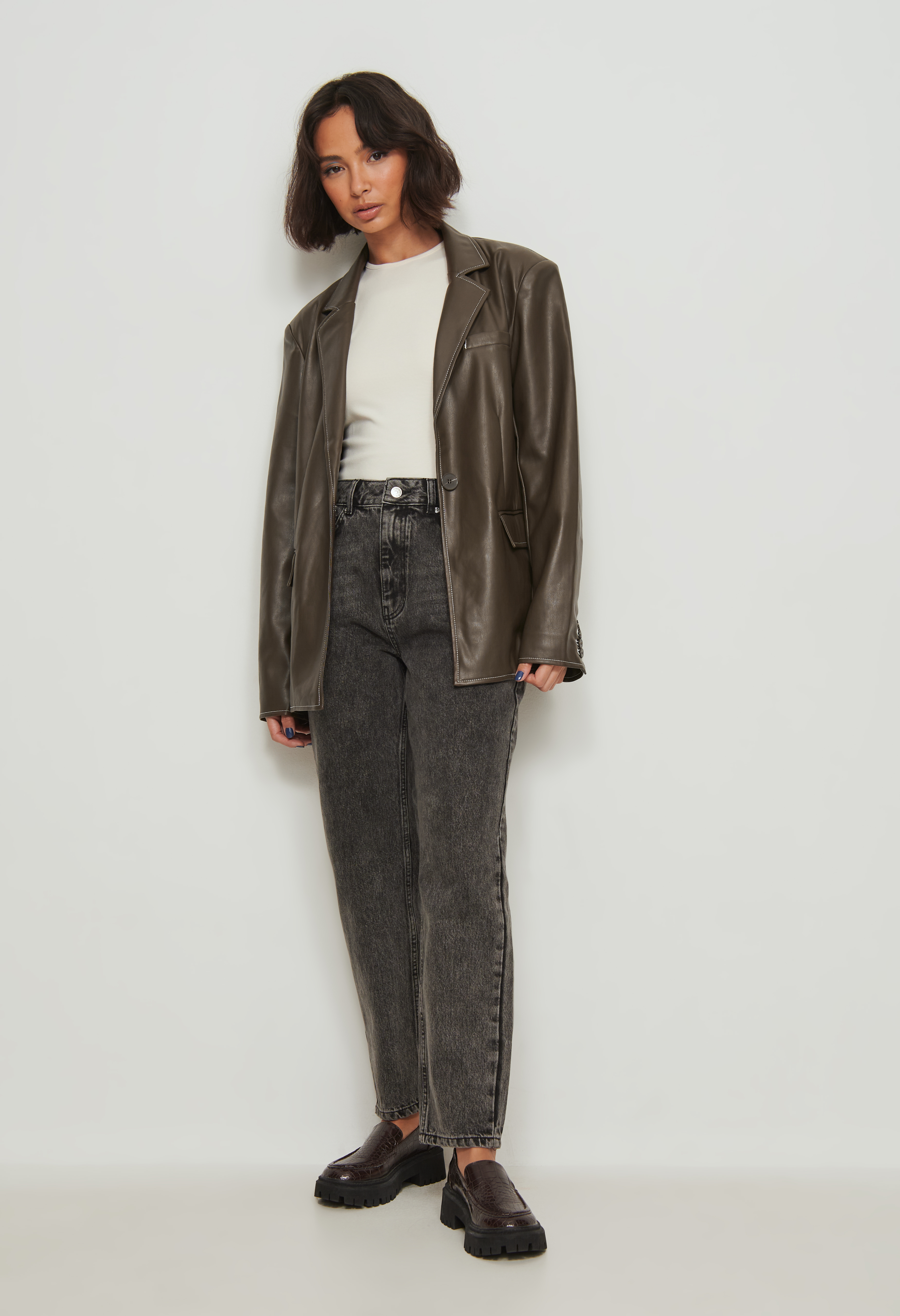 Rigid Mom Jeans Grey | na-kd.com