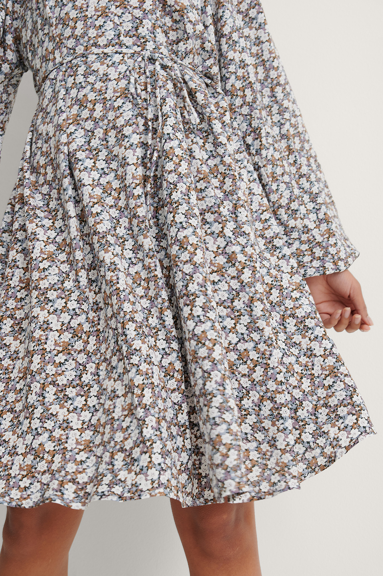 Belted flowy dress Clearance