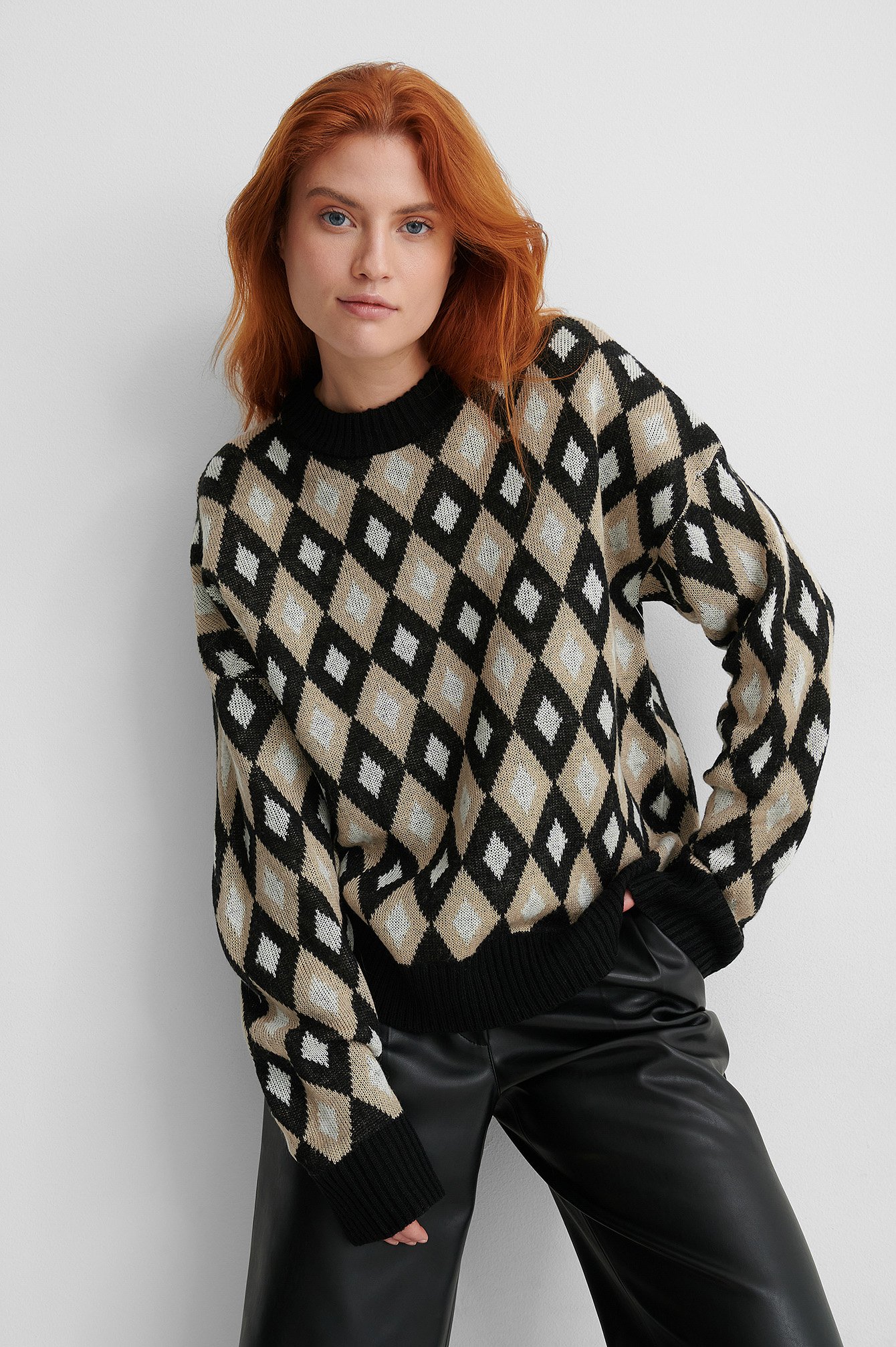 Checked Round Neck Checked Knitted Sweater