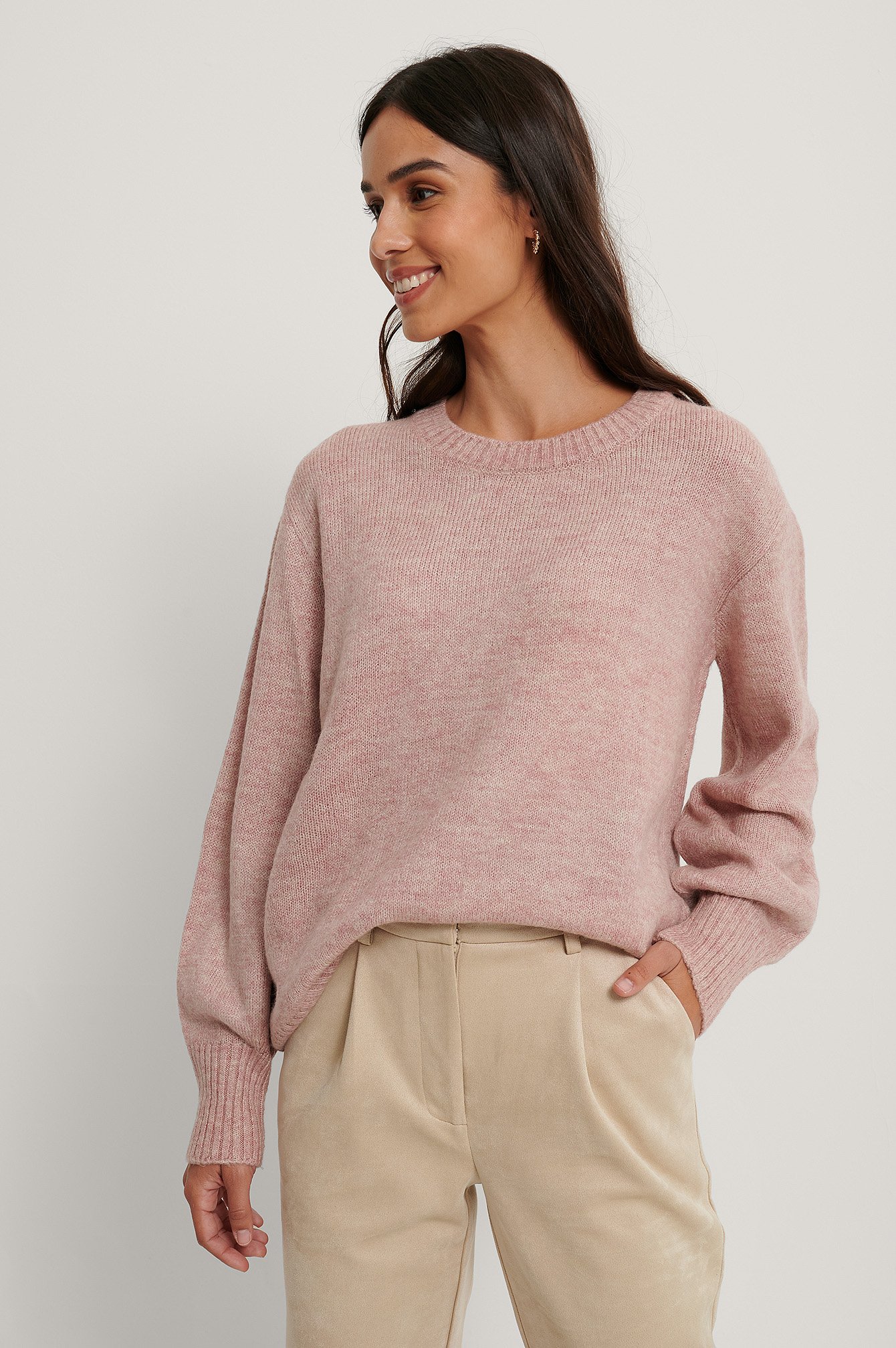 Round Neck Knitted Sweater Pink NAKD