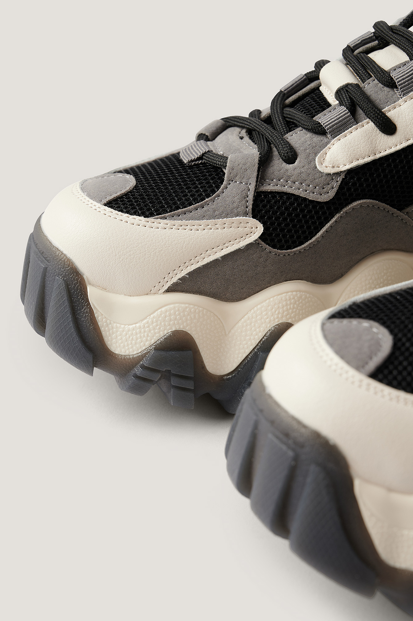rounded chunky profile trainers