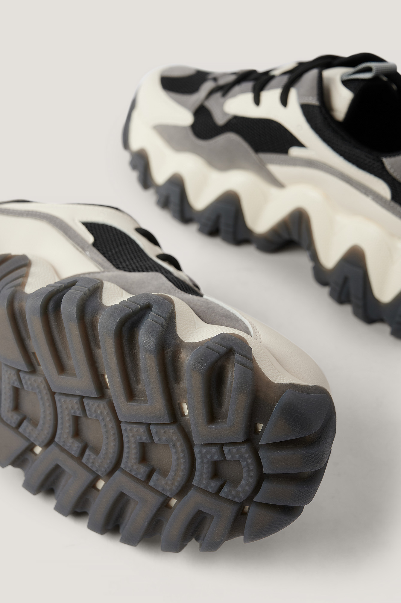 rounded chunky profile trainers