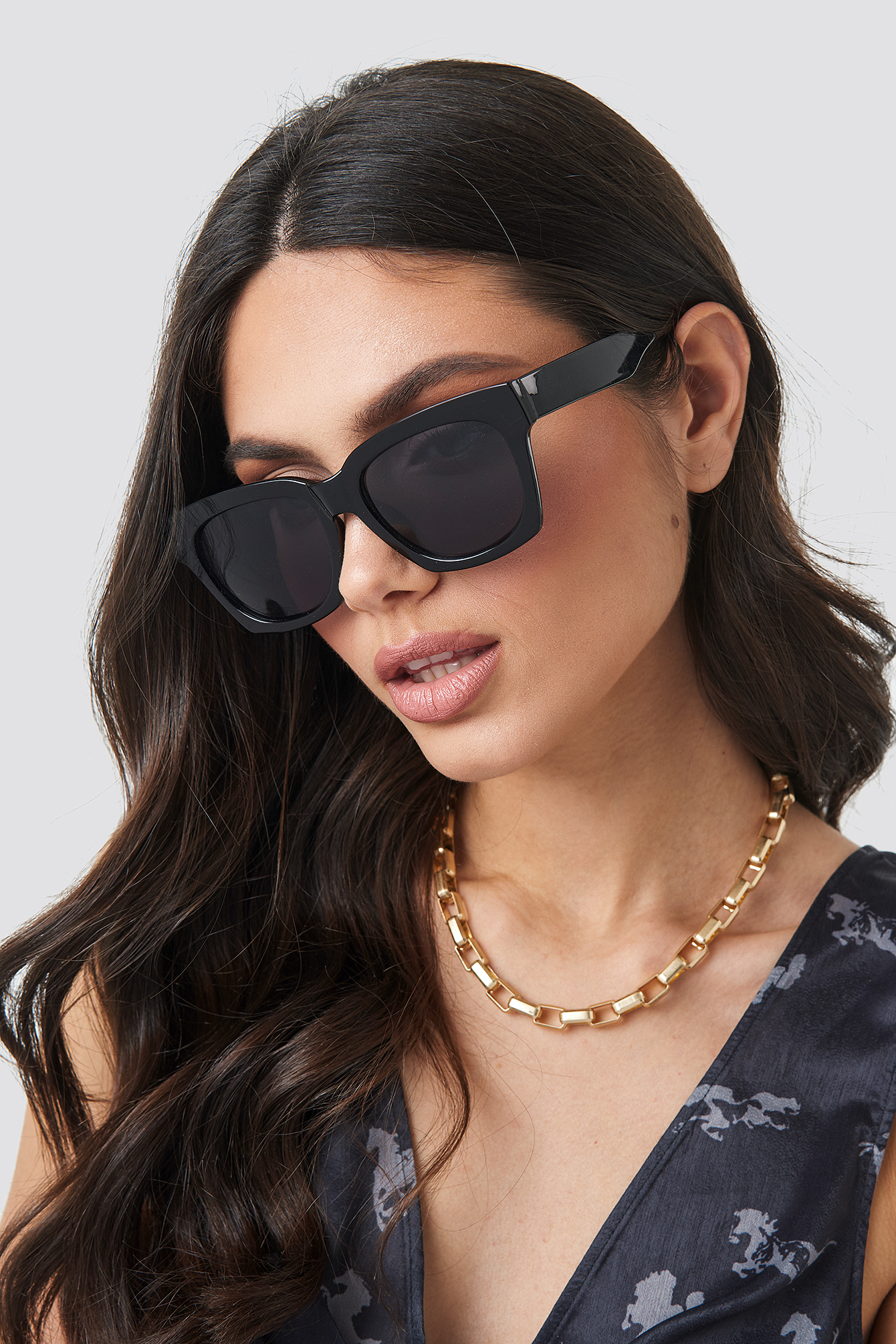 Rounded Squared Sunglasses Black