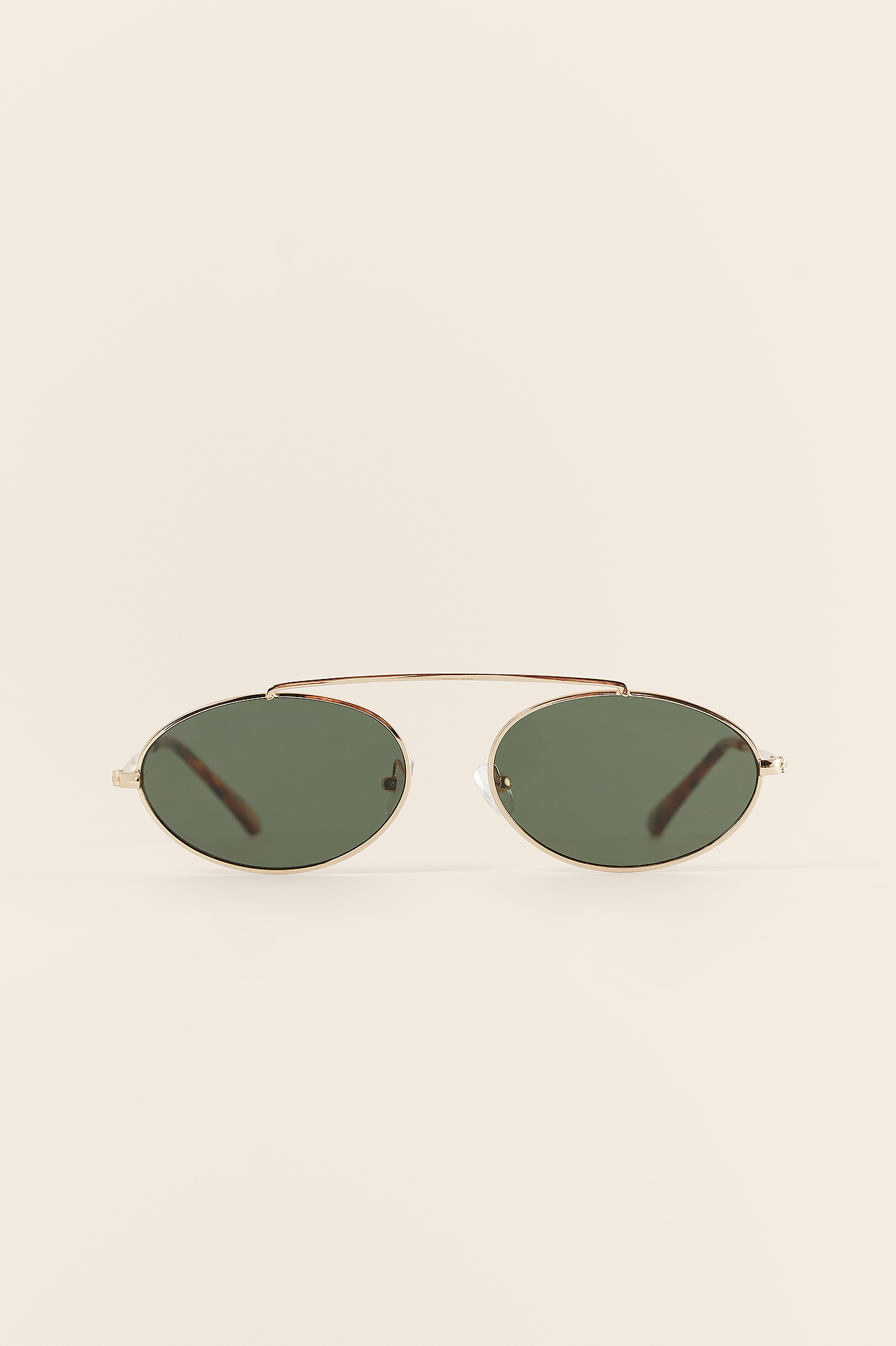 Occhiali Da Sole Con Ponte Curvo Oro | na-kd.com