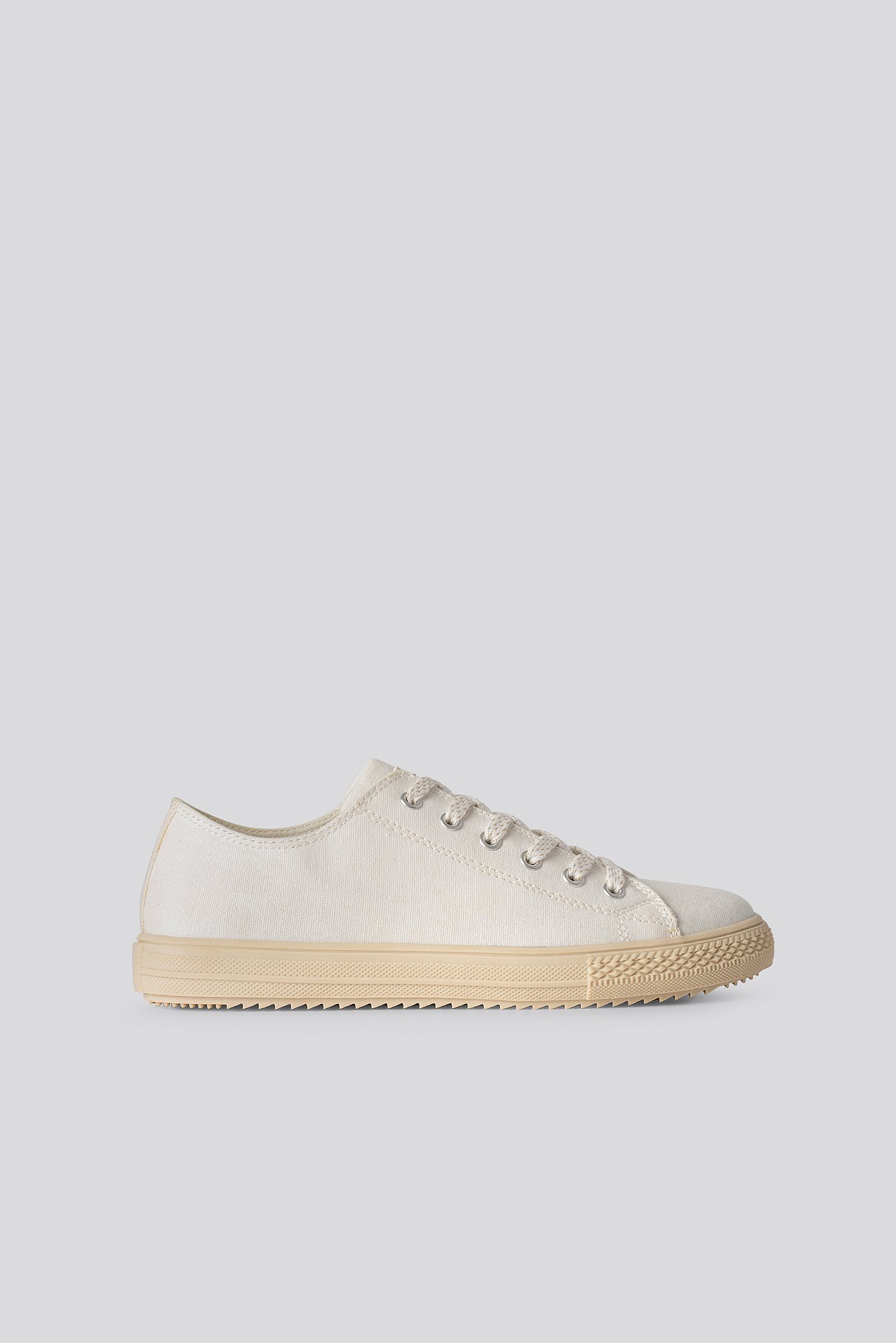 White/Beige Rubber Sole Canvas Trainers