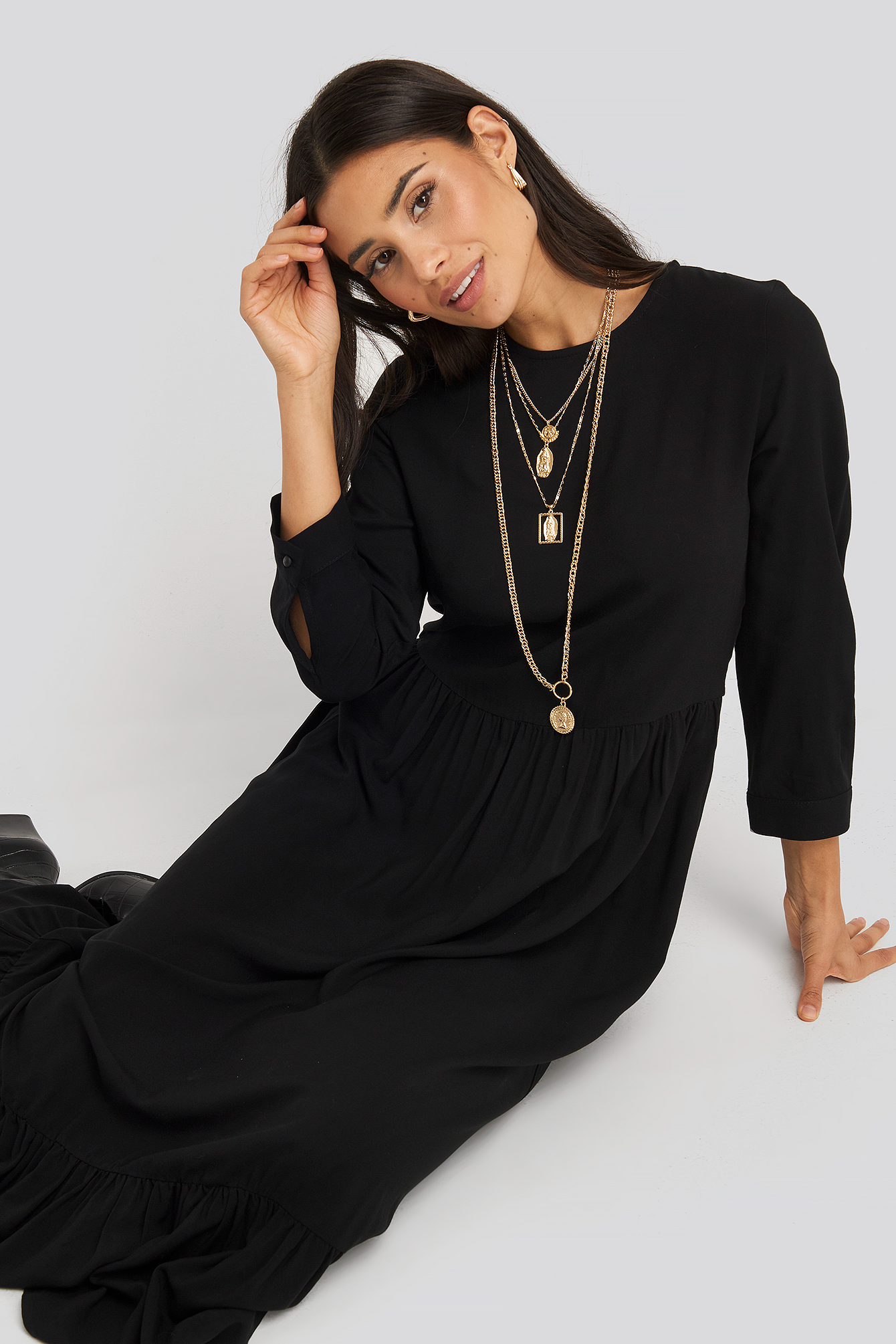 Ruffle Hem Round Neck Midi Dress Black
